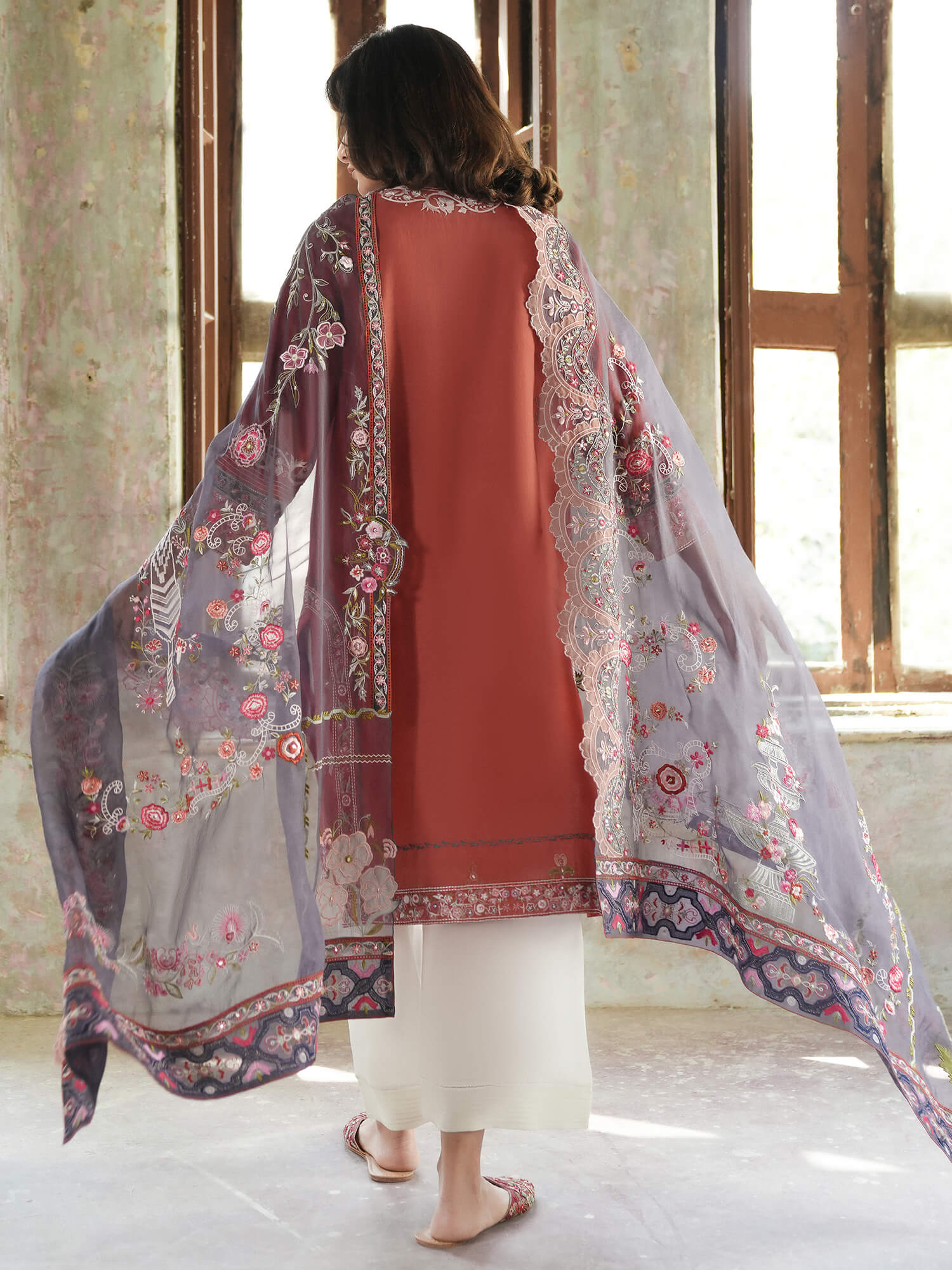 ALISHA & DUPATTA - Image 3
