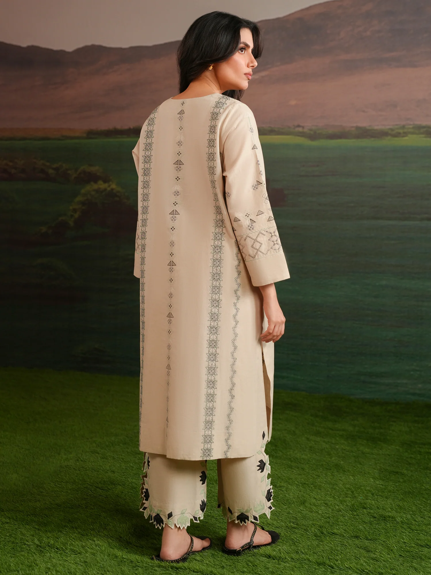 ALISHA & IZAAR - Image 4