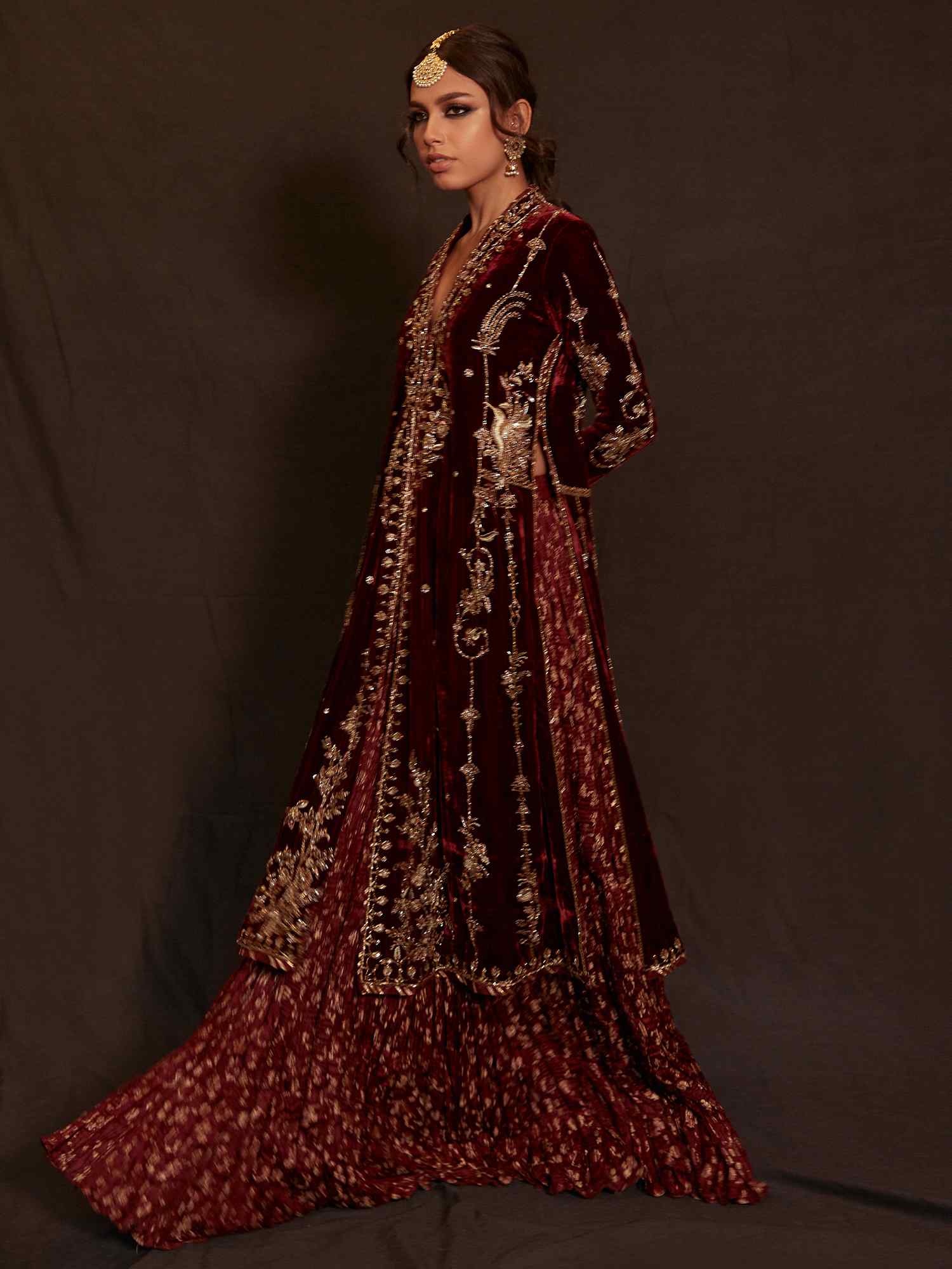 ANAM & CRUSHED LEHENGA - Image 3