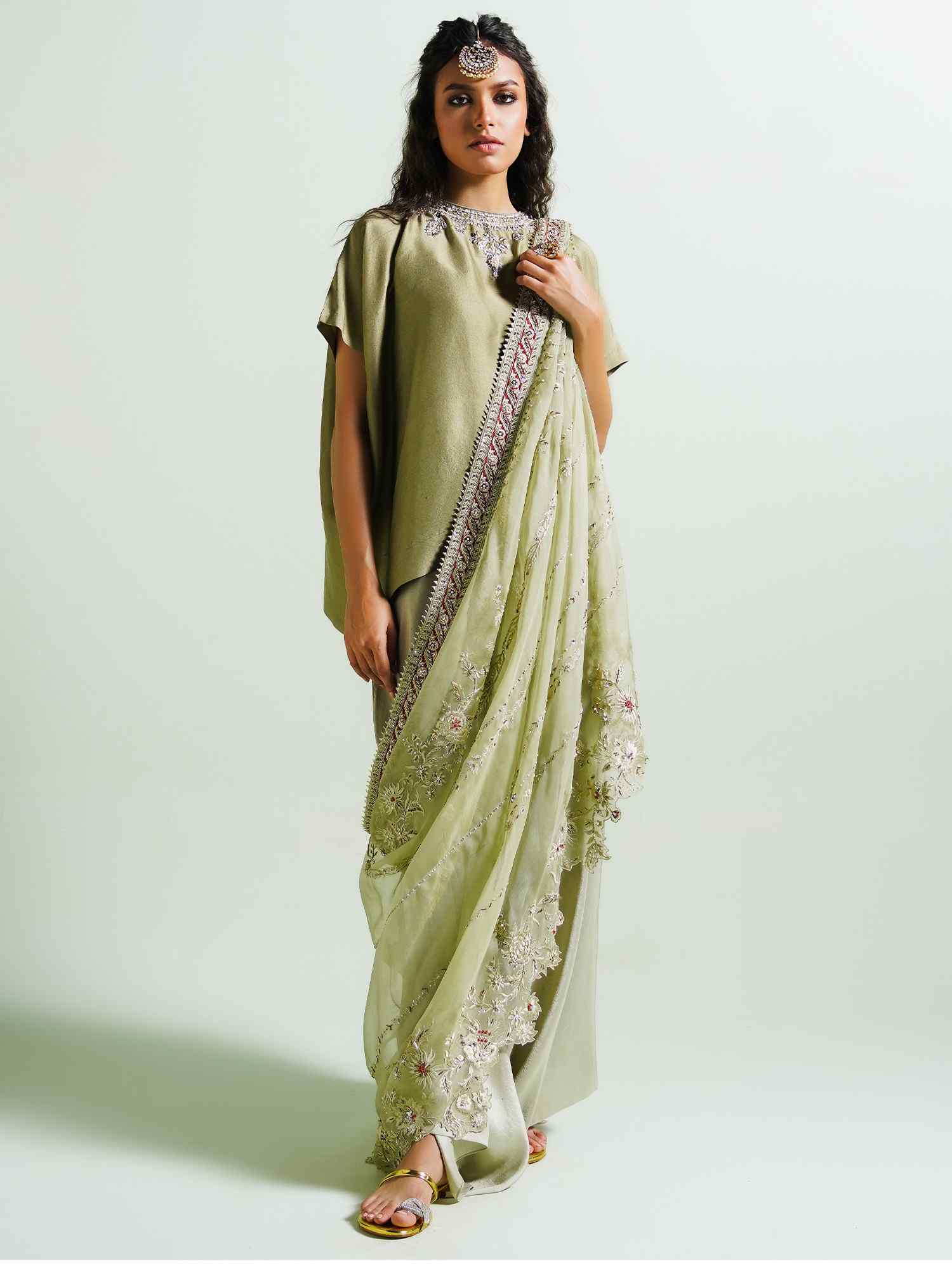 BAND GALA DRAPED DUPATTA & PANTS