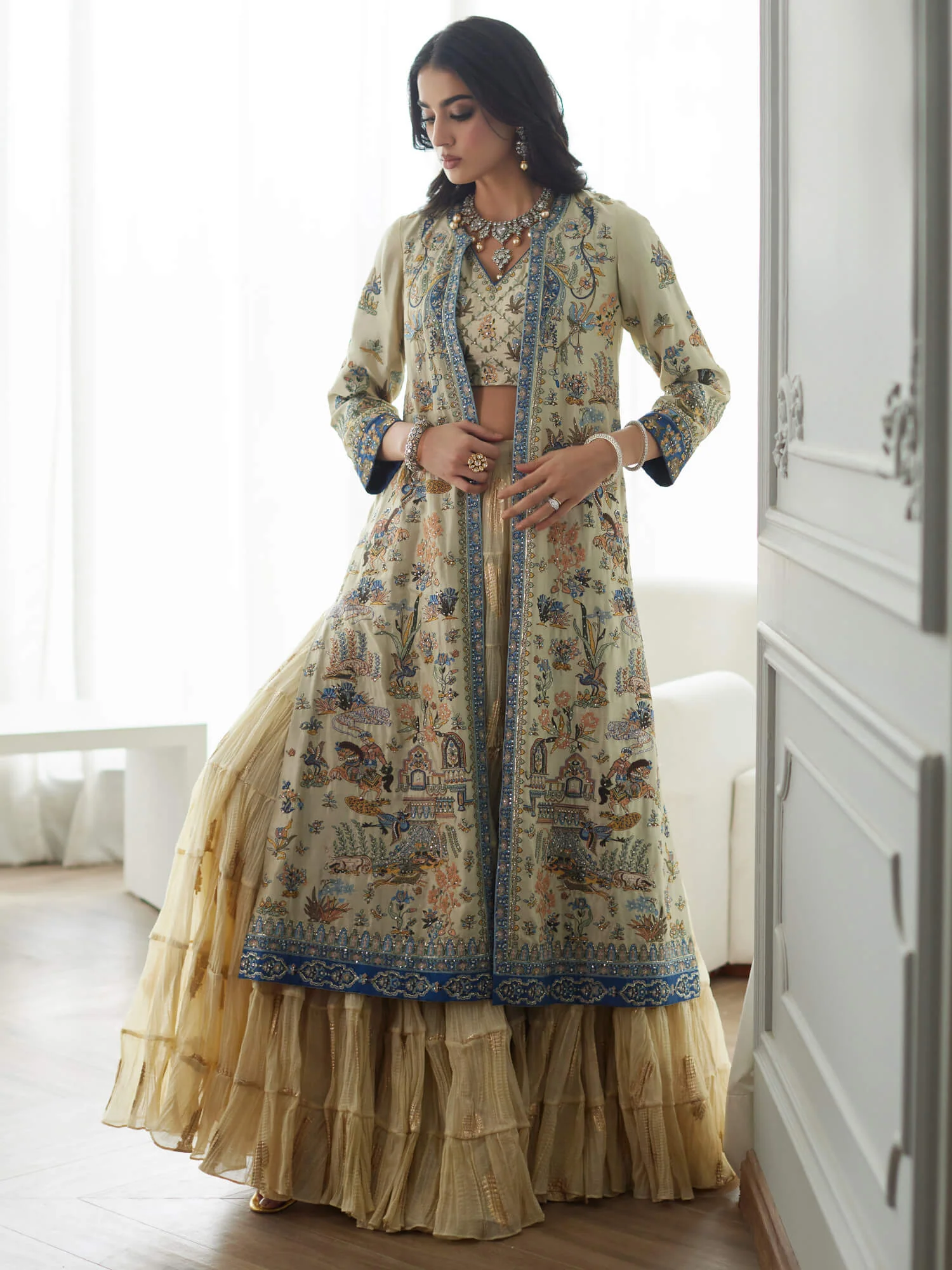 BORGIA, BLOUSE & CRUSHED GHAGRA - Image 3