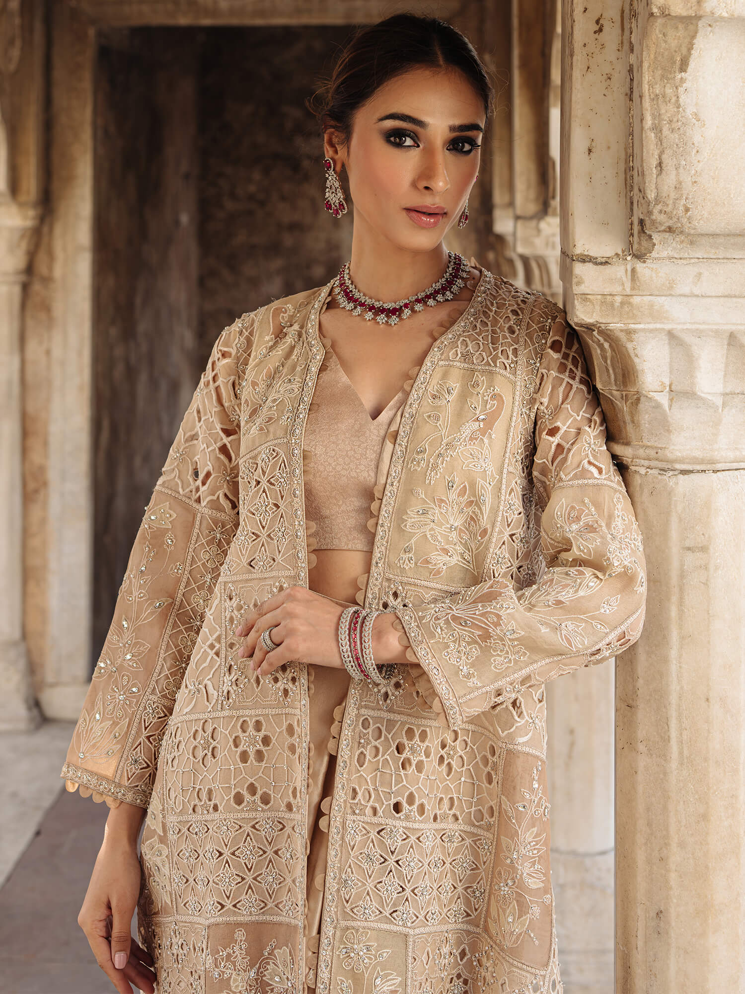 BORGIA COAT, BLOUSE & NIKHAR SARI - Image 2