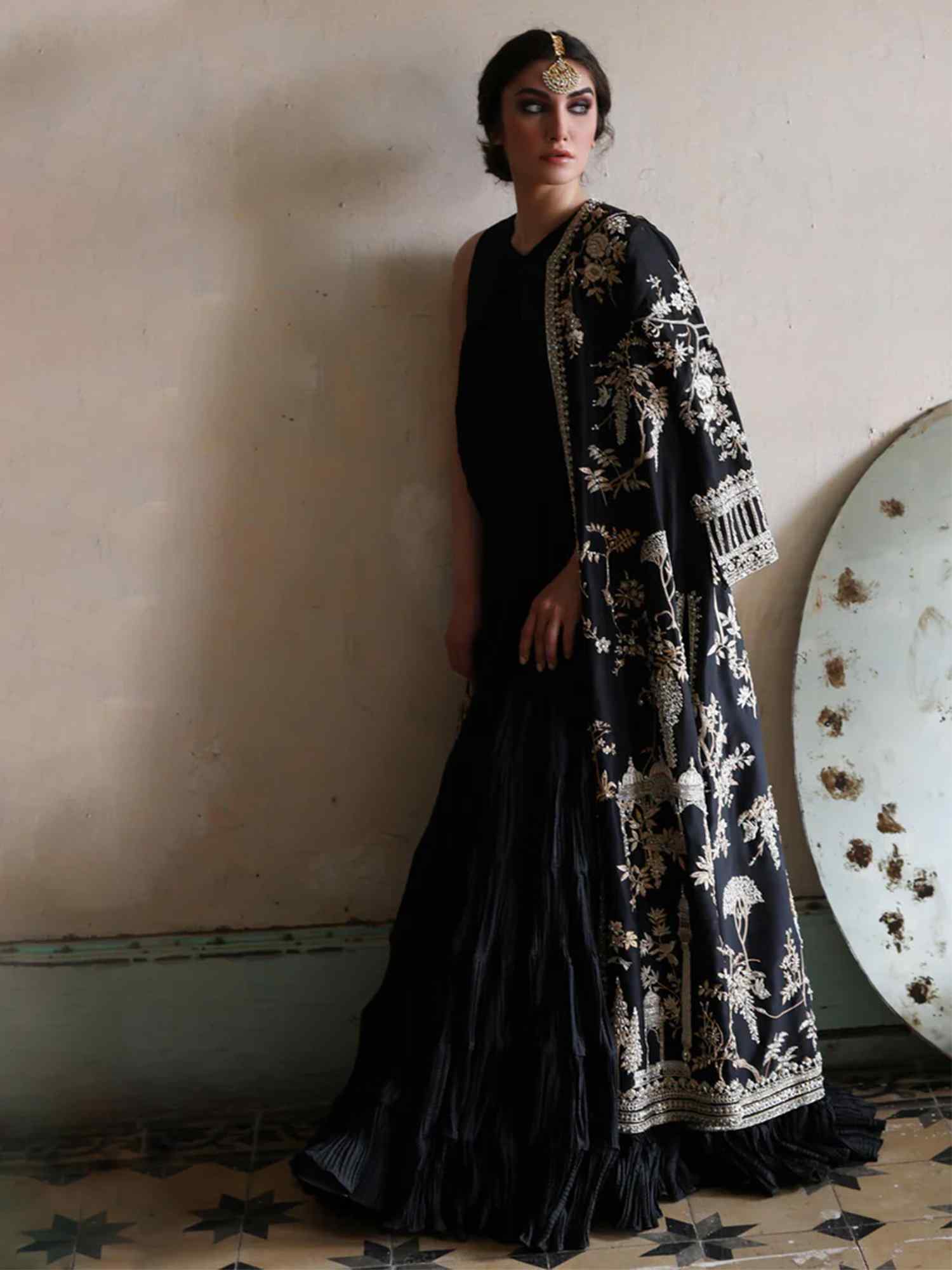 BORGIA COAT & ANARKALI - Image 2