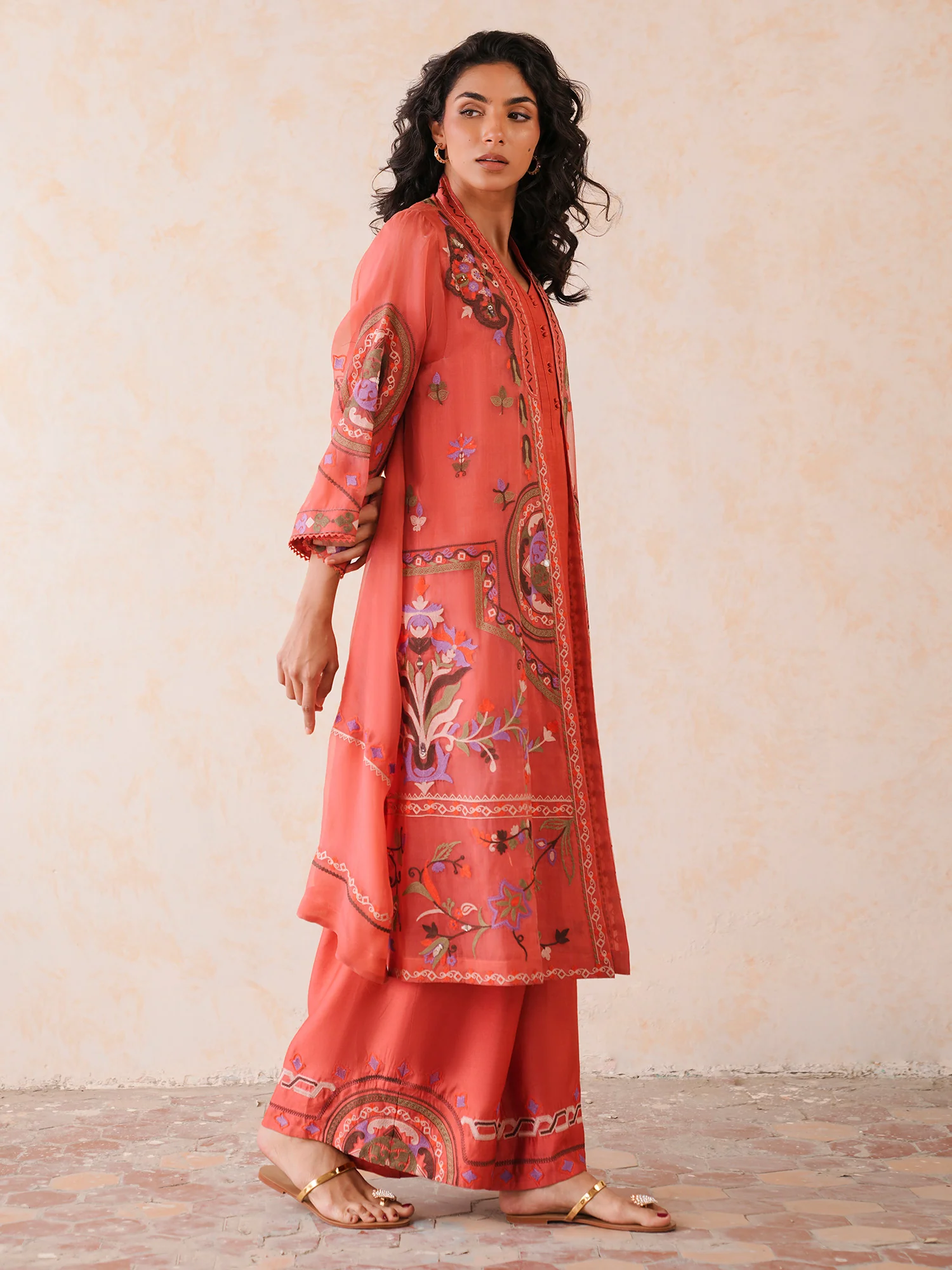 CHOGHA & CULOTTES - Image 3
