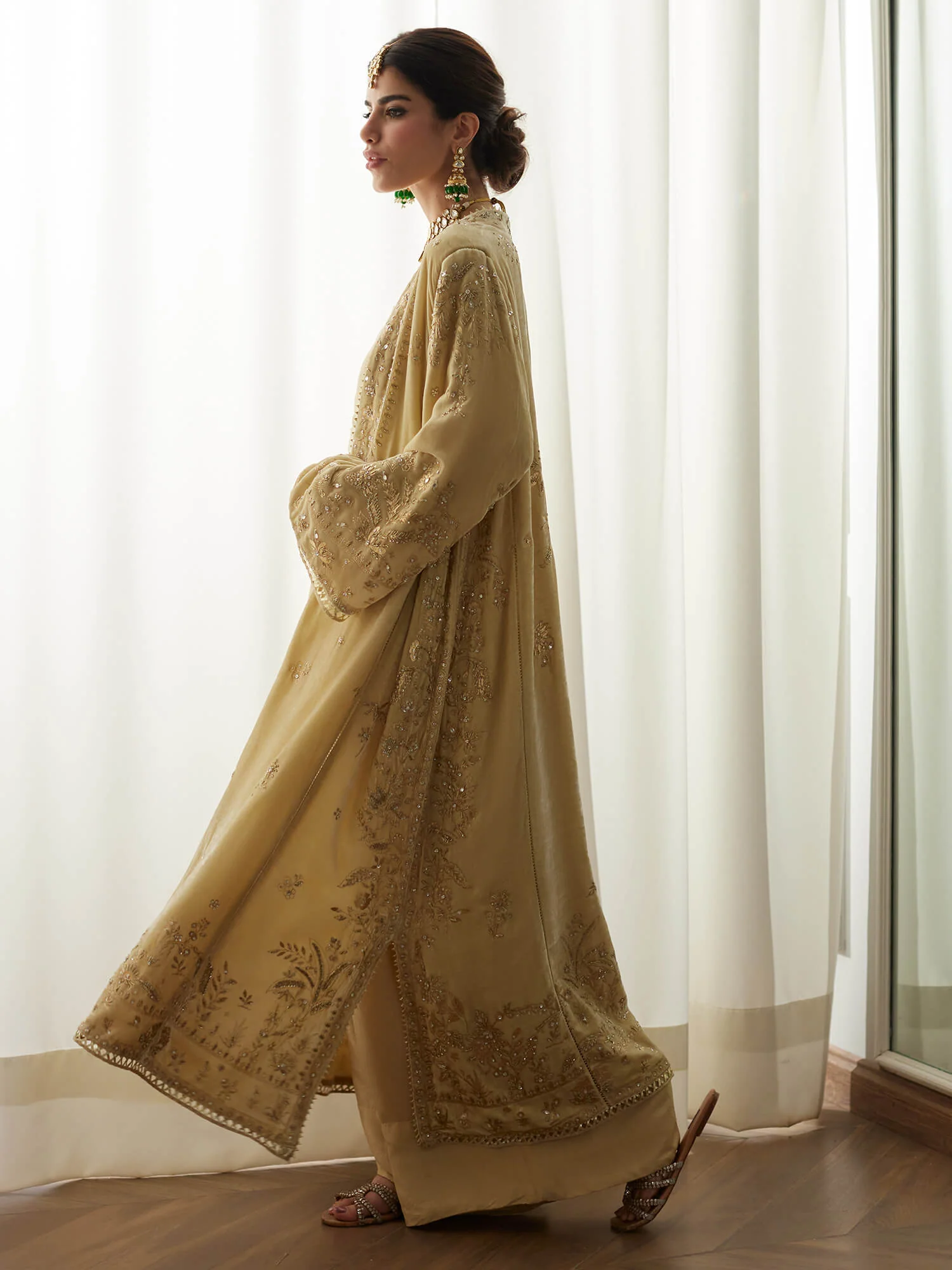 CHOGHA, STRAPLESS TOP & PALAZZO - Image 4