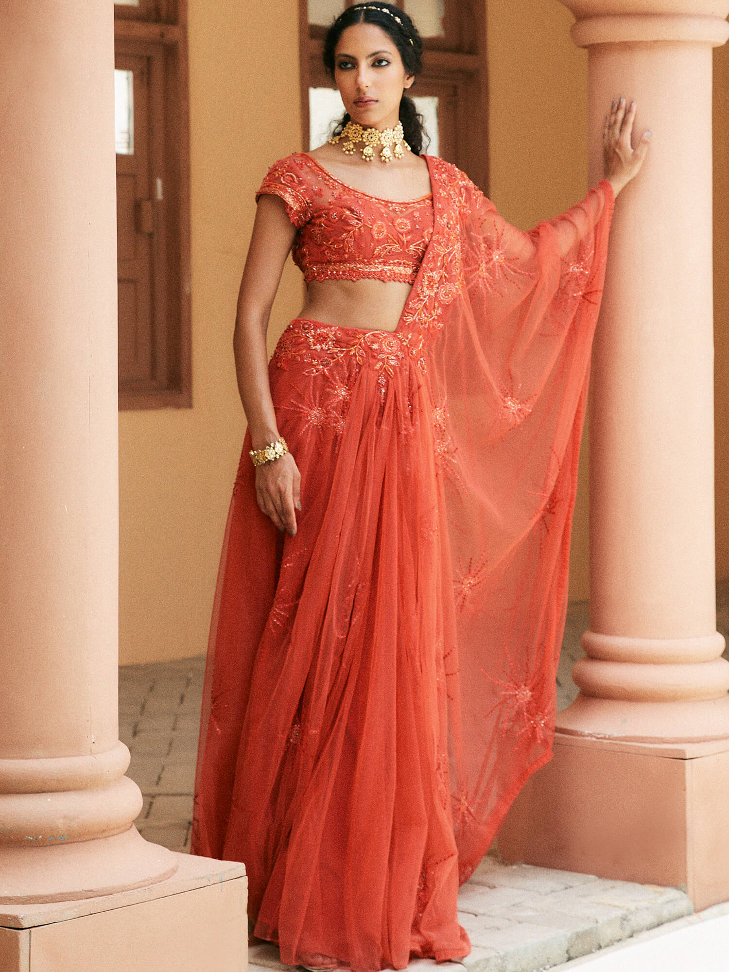 BLOUSE & DRAPPED SARI - Image 3
