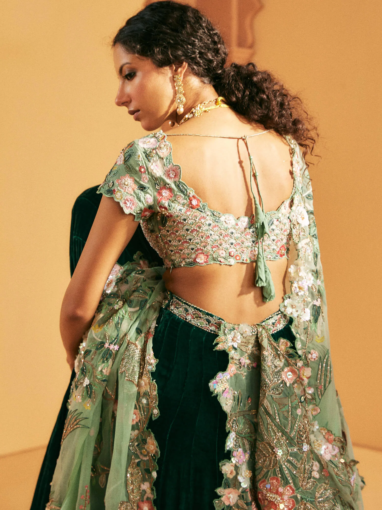 BLOUSE, LEHENGA & DUPATTA - Image 2