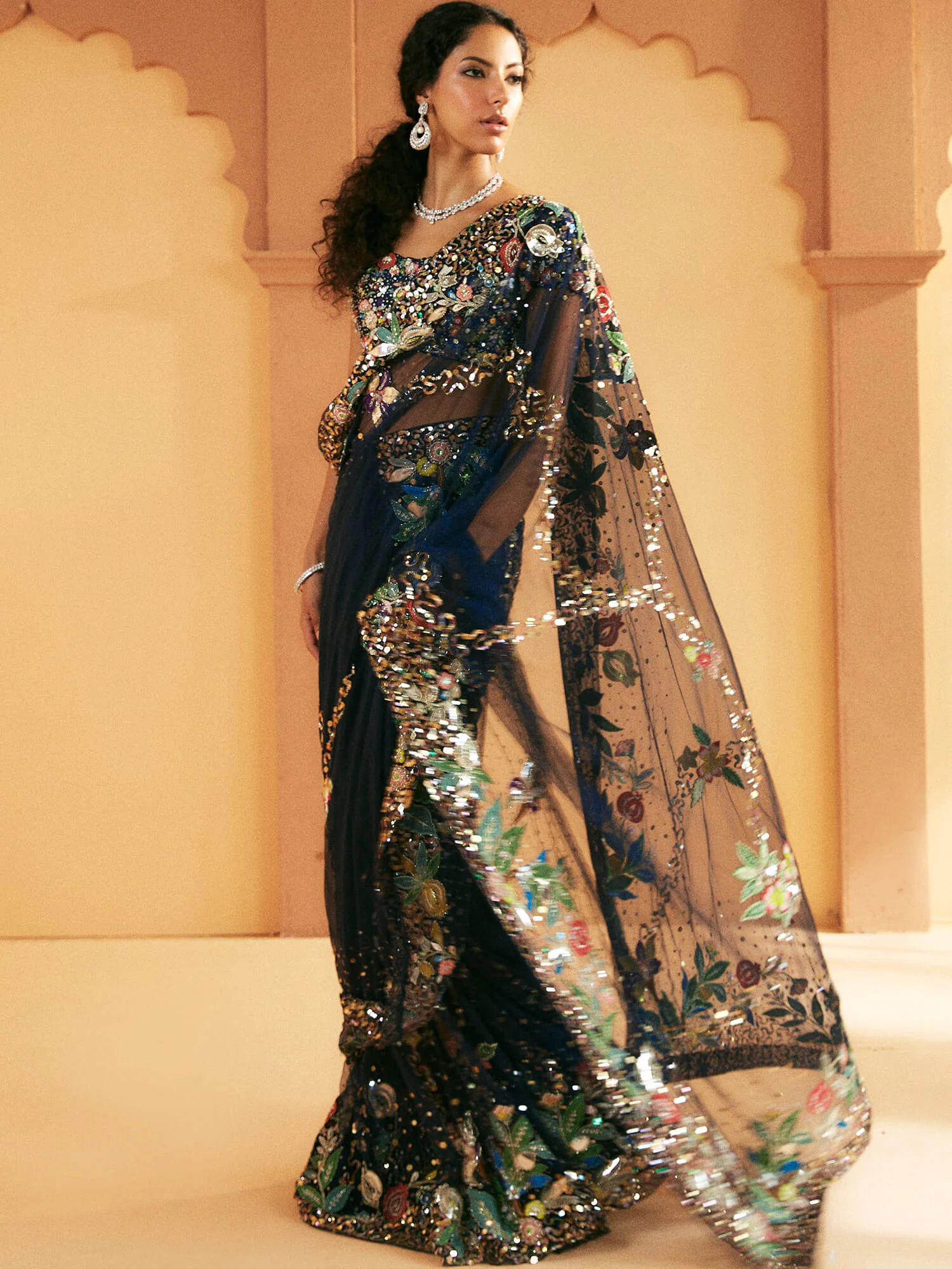 BLOUSE & SARI - Image 4