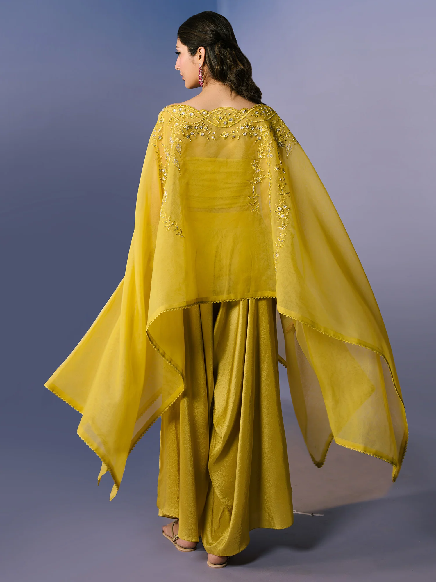INCA PONCHO & PANTS - Image 4