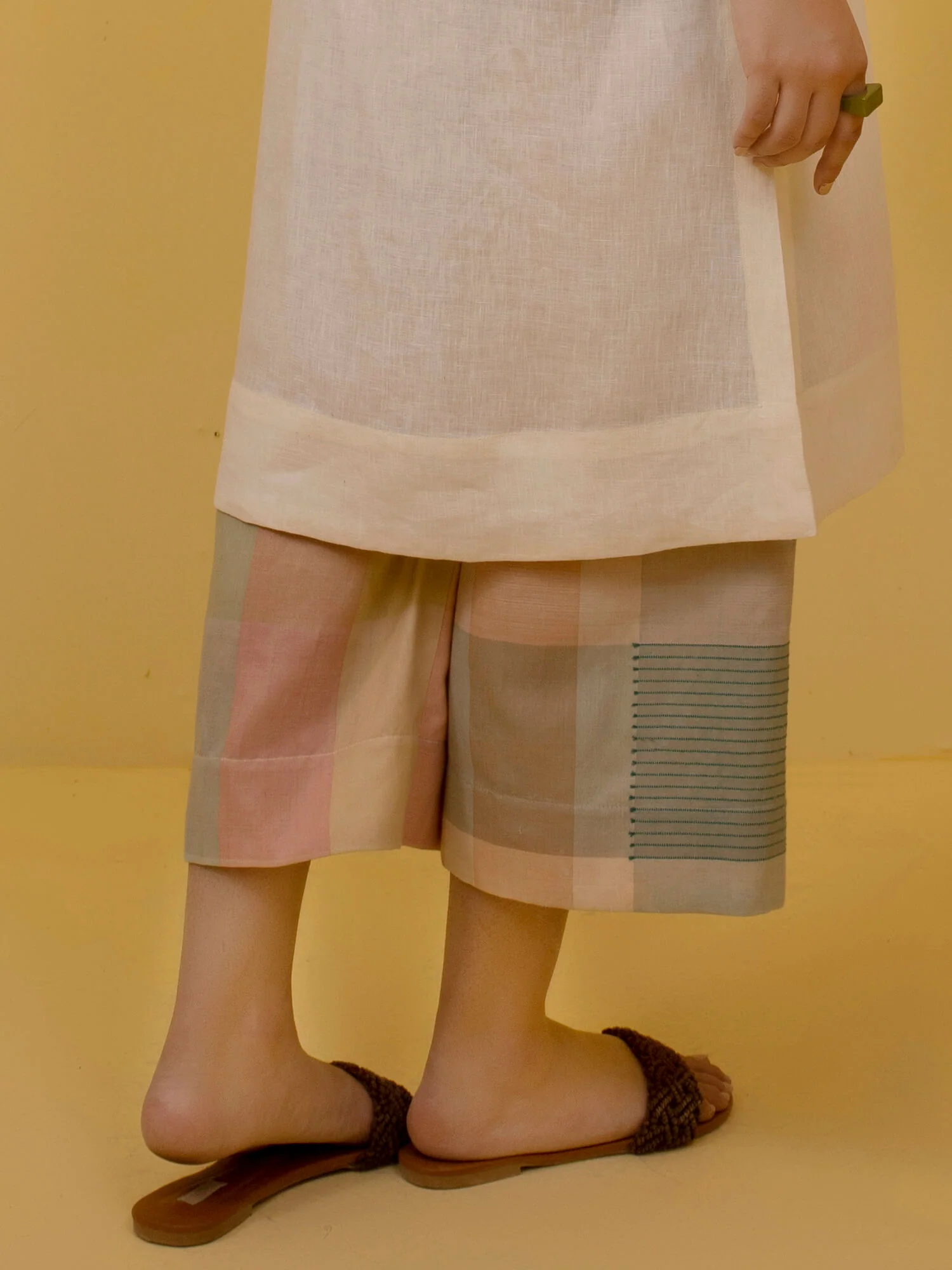 IZAAR - Image 2