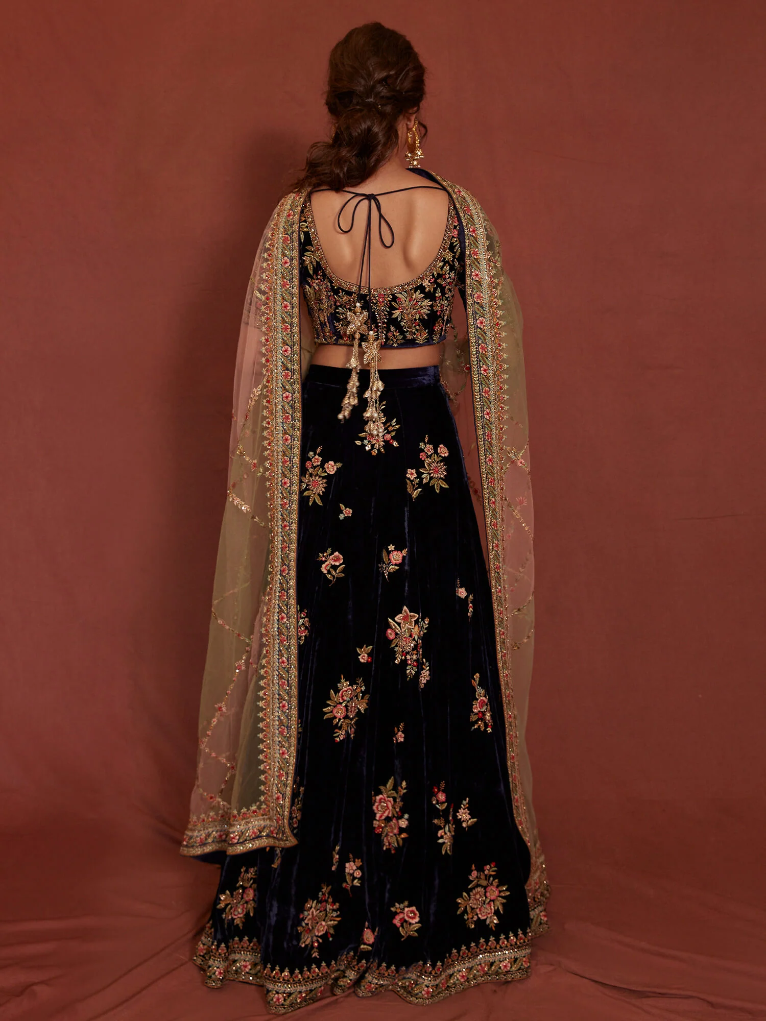 BLOUSE, LEHENGA & DUPATTA - Image 5