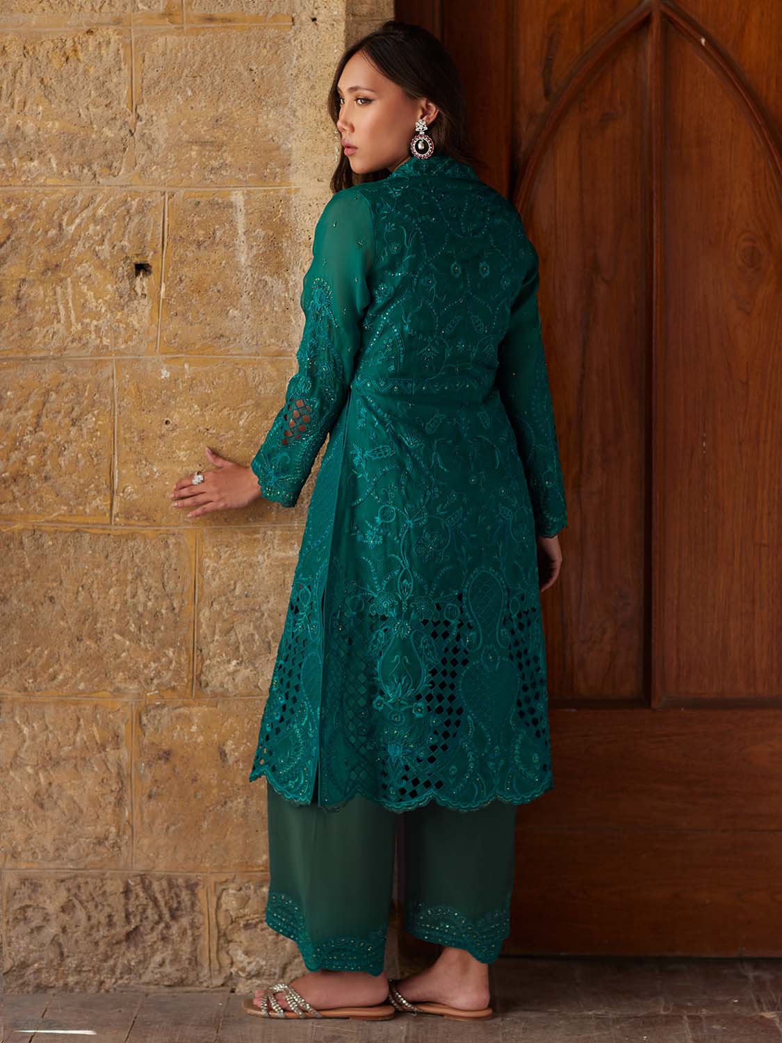NAYAB & IZAAR - Image 4