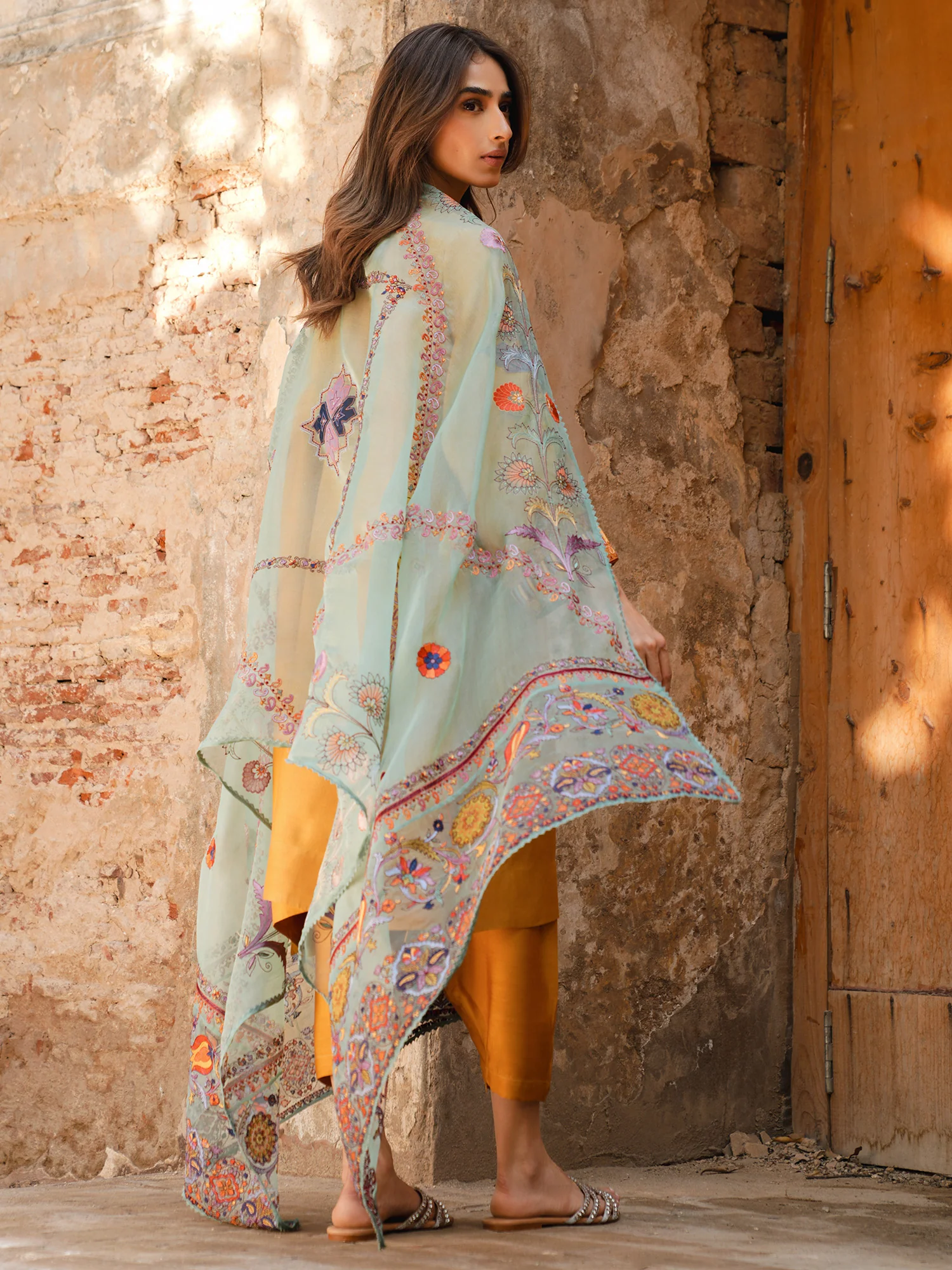 NIMR, SKINNY SHALWAR & DUPATTA - Image 4