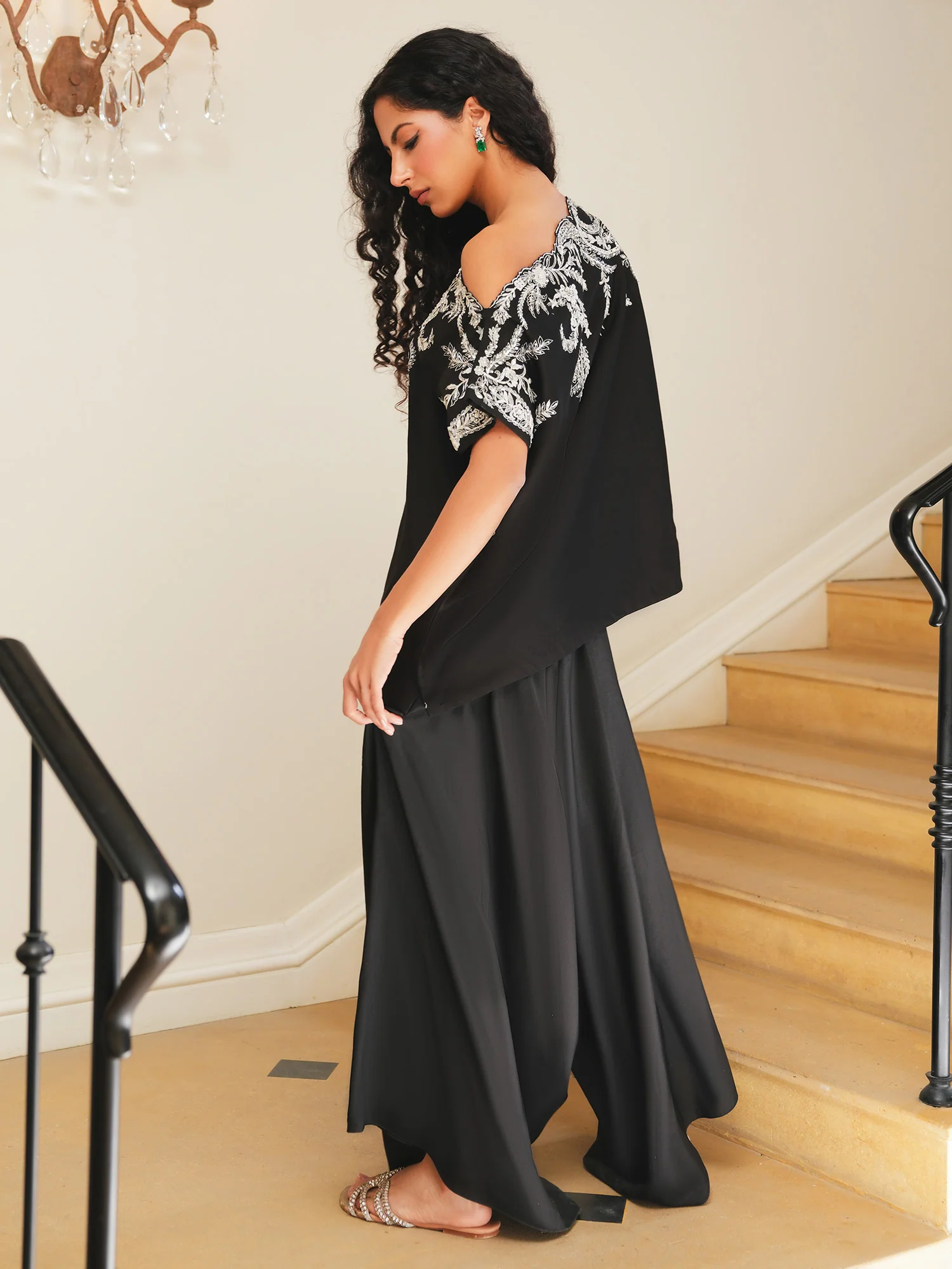 OFF SHOULDER & PANTS - Image 4