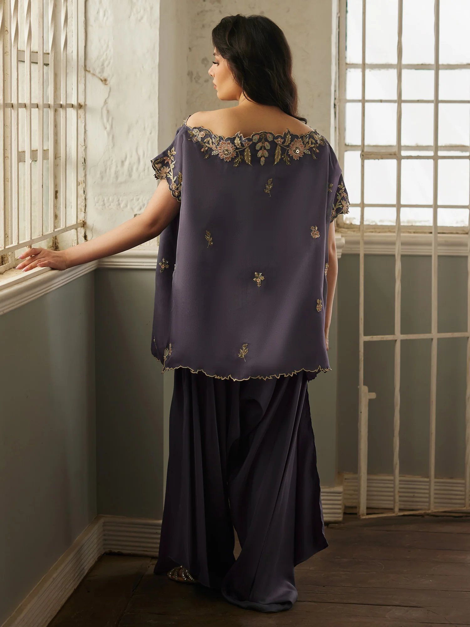 OFF SHOULDER & PANTS - Image 4