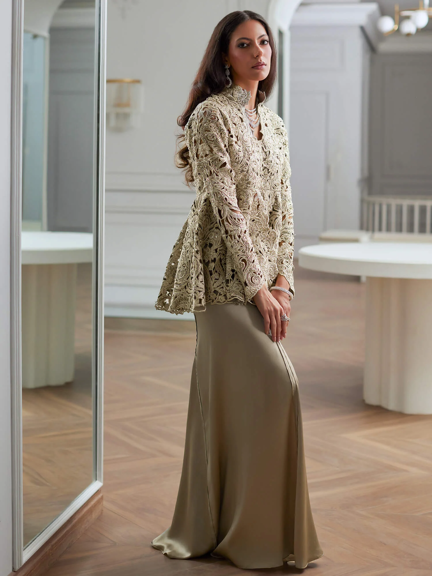 PEPLUM & LOLITA - Image 3