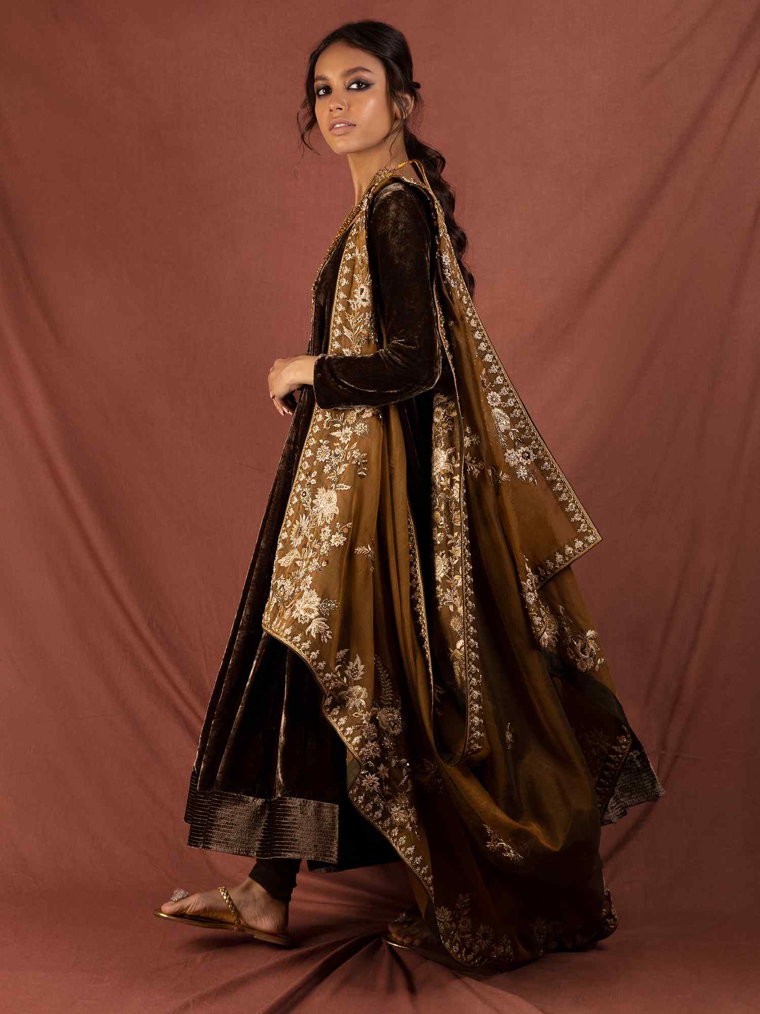 PESHWAS, DRAPED DUPATTA & CHURIDAR - Image 4