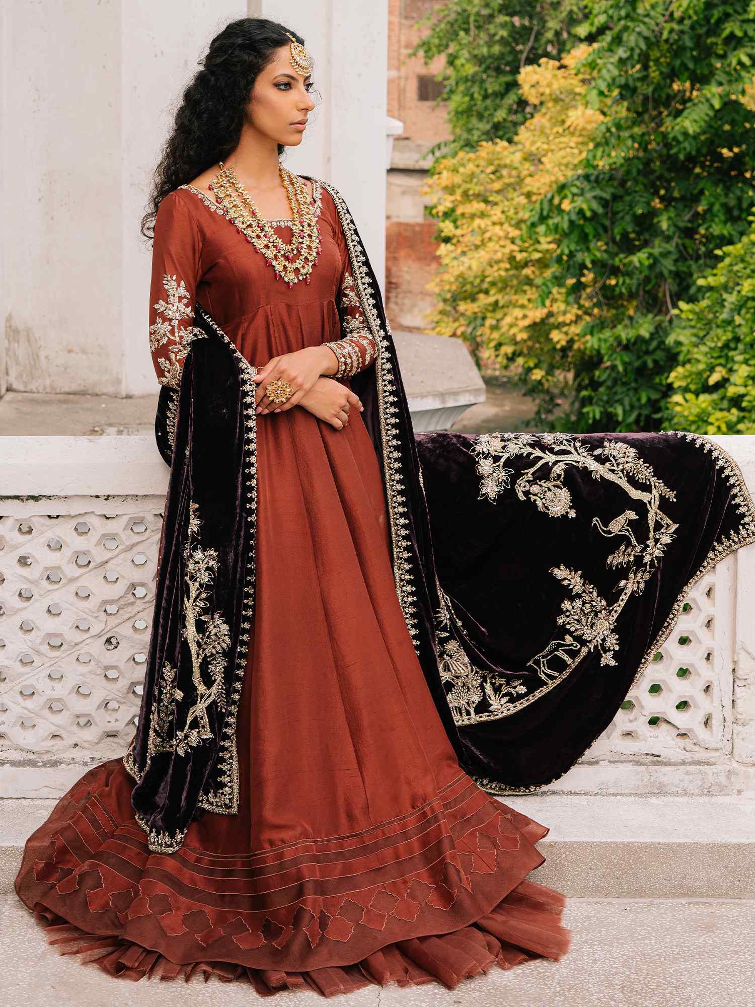 PESHWAS, LEHENGA & SHAWL - Image 3
