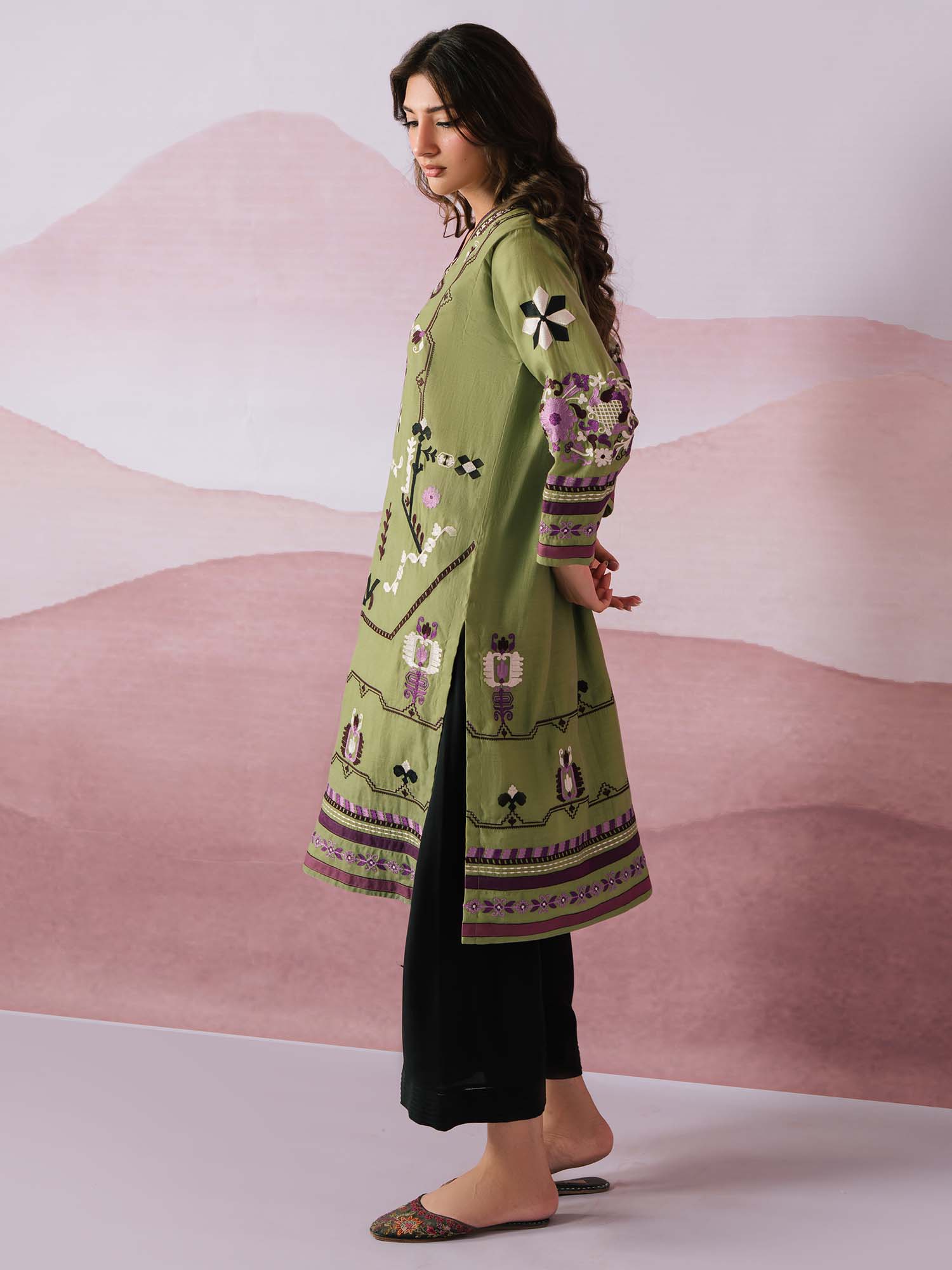 RAYA - Image 3