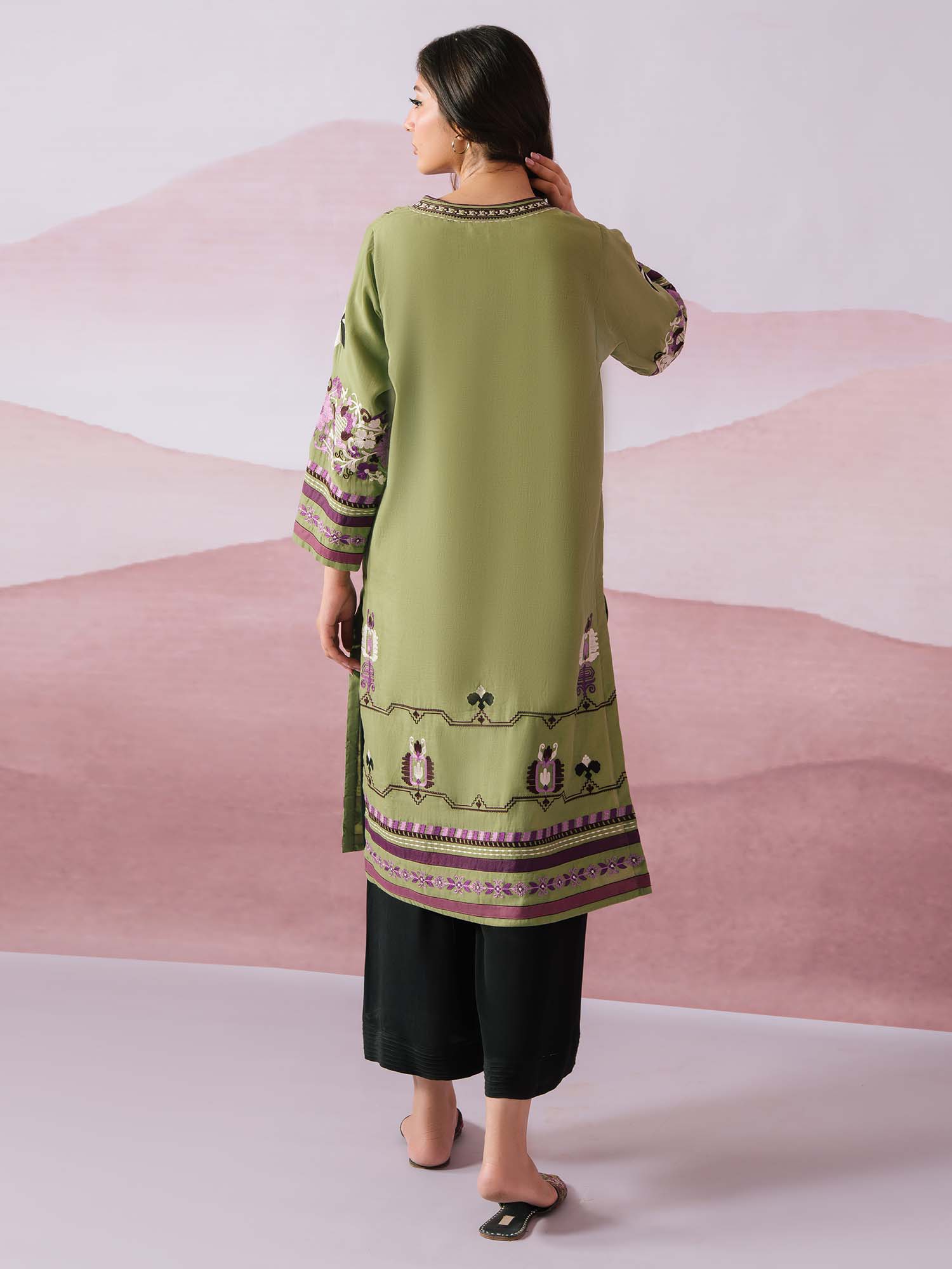 RAYA - Image 4
