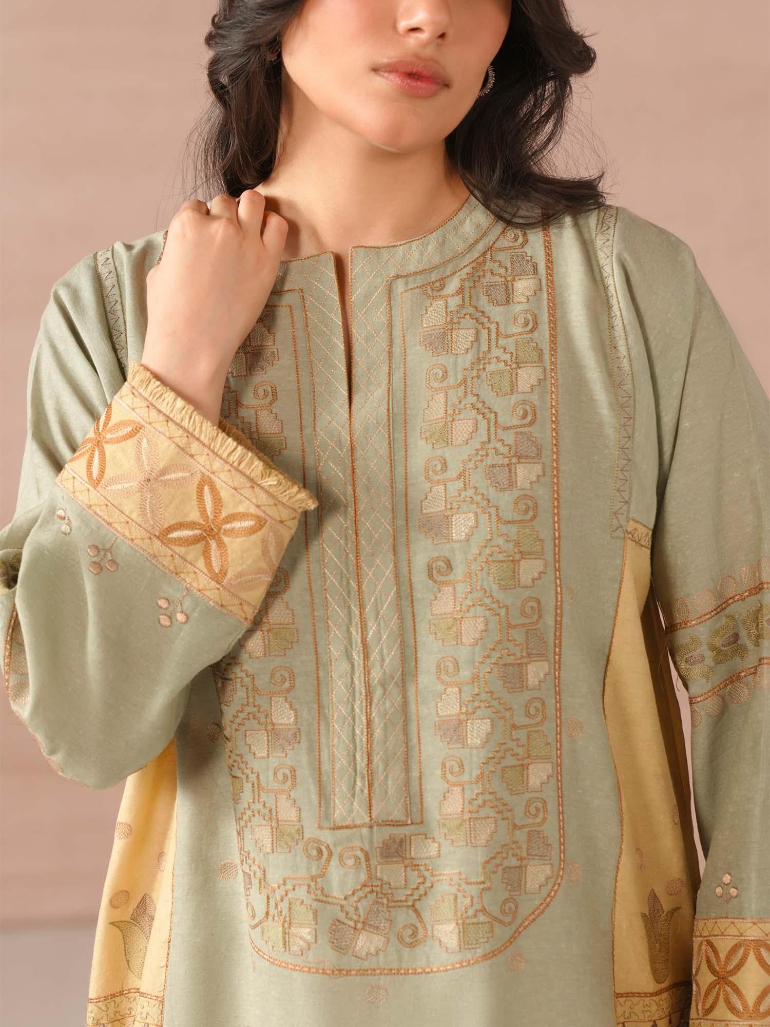 RAYA - Image 2