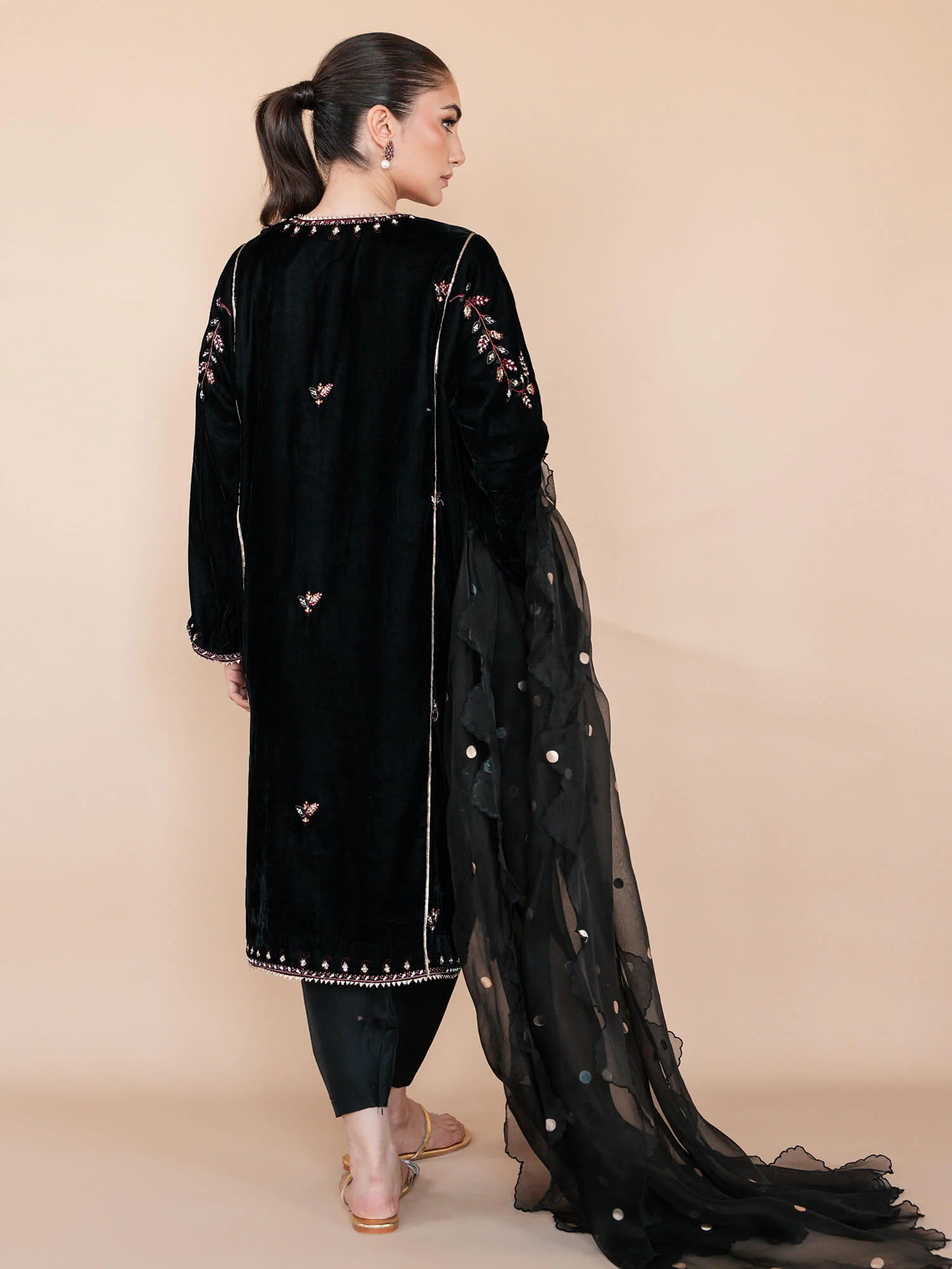 RAYA, SKINNY SHALWAR & DUPATTA - Image 4