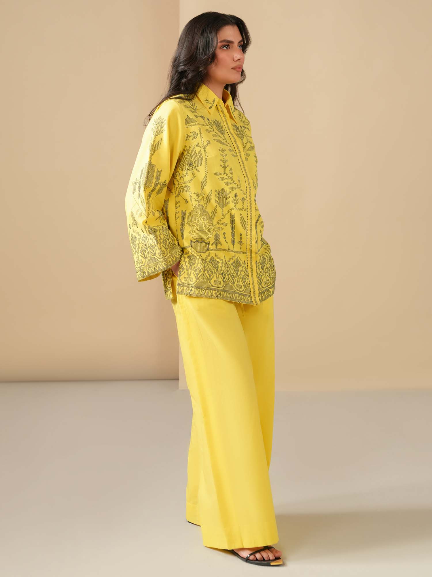 SHIRT & RELAXED PANTS - Image 3