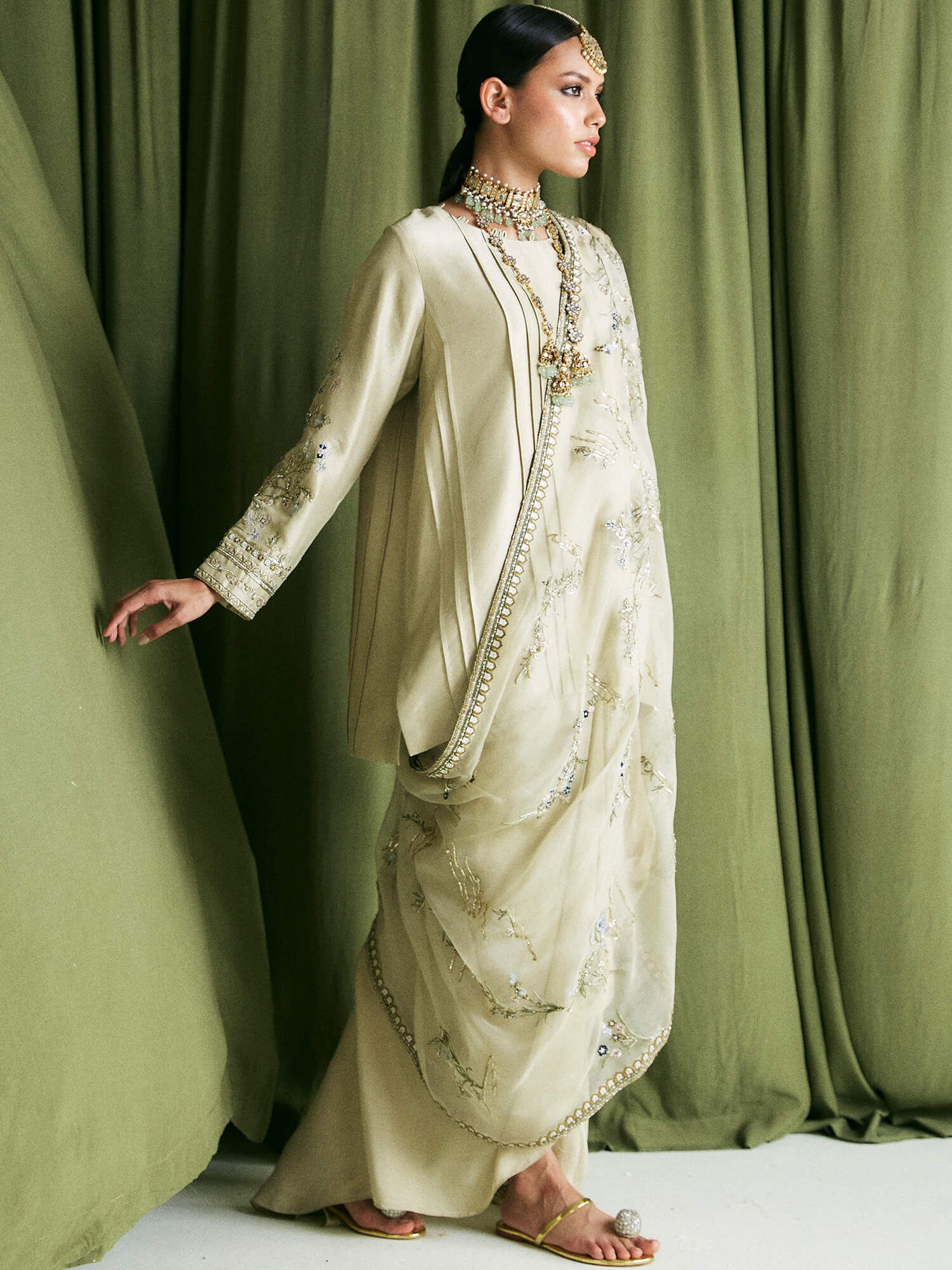 ALISHA, PINCHED SKIRT & DUPATTA - Image 3