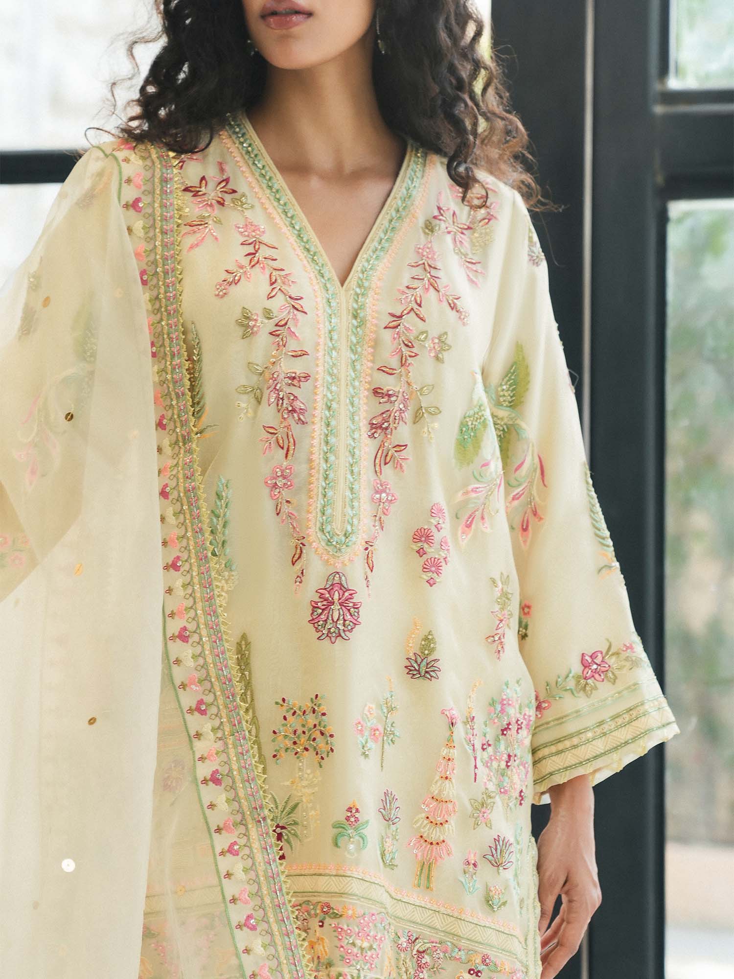 ALISHA, SKINNY SHALWAR & DUPATTA - Image 2
