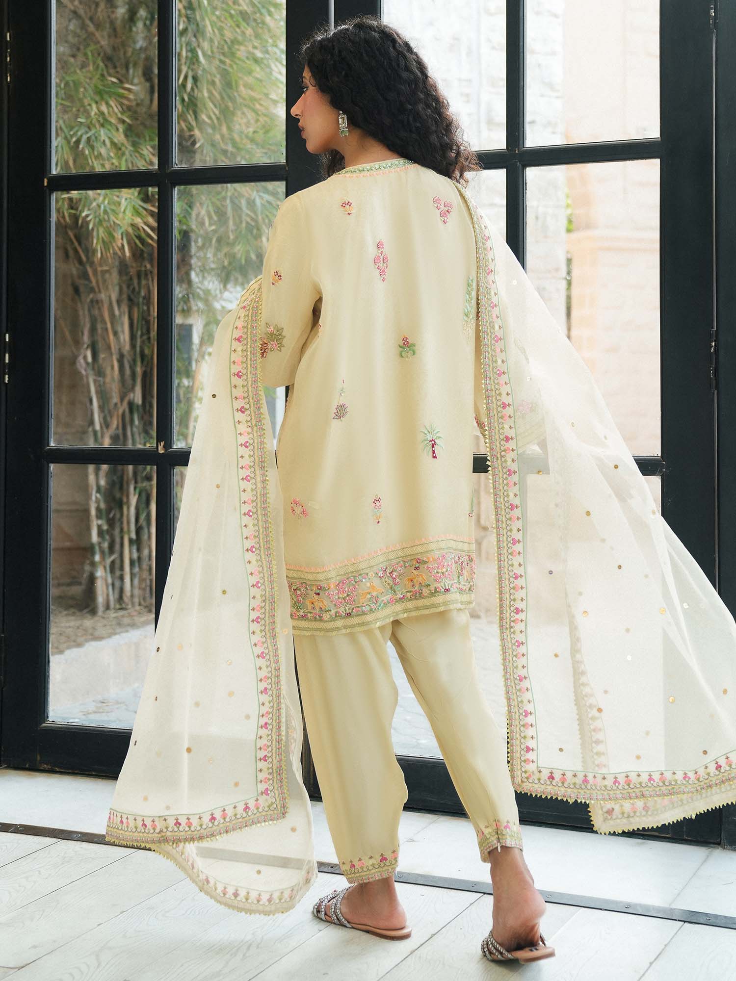 ALISHA, SKINNY SHALWAR & DUPATTA - Image 4