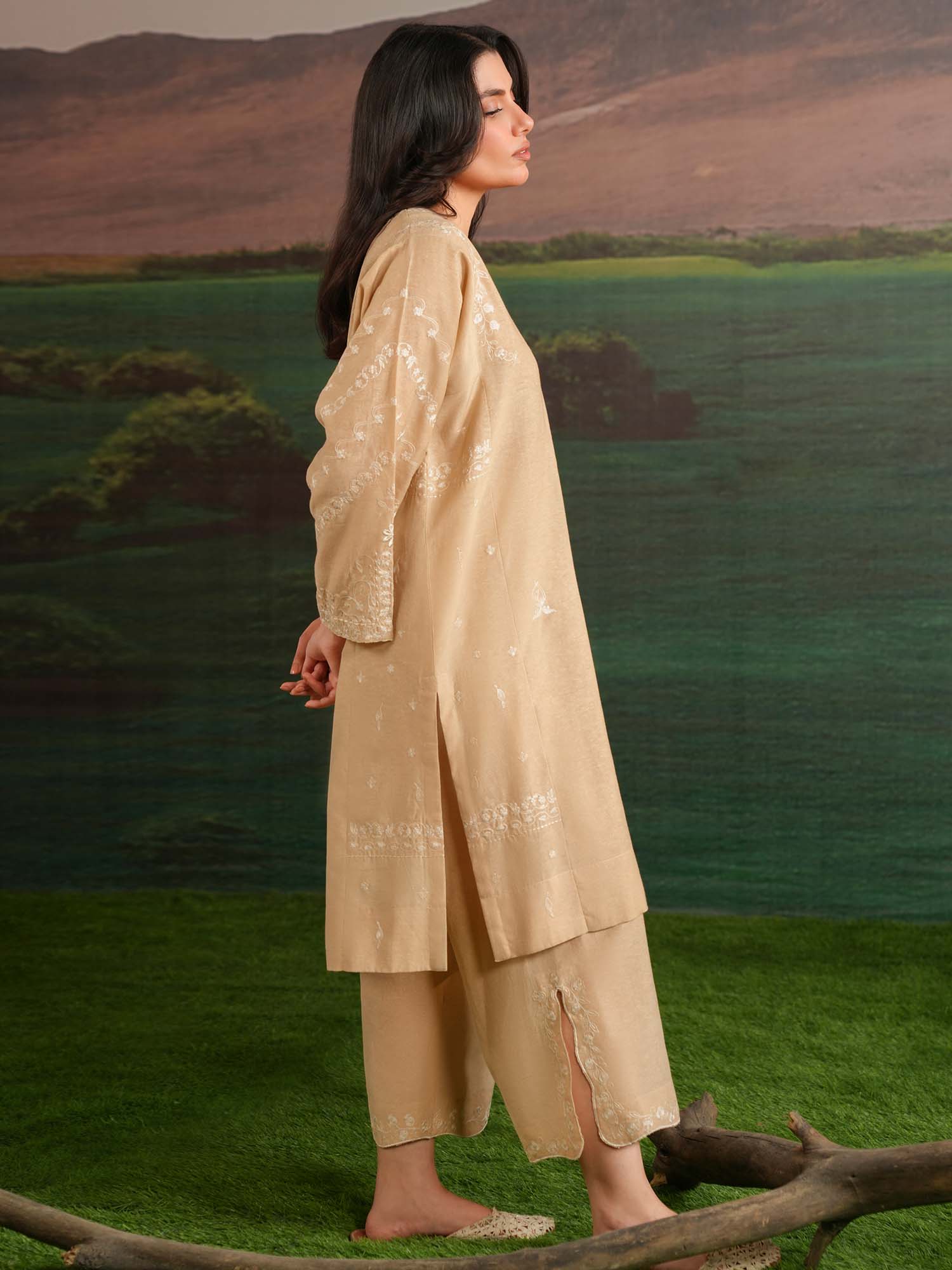 RAYA & IZAAR - Image 3
