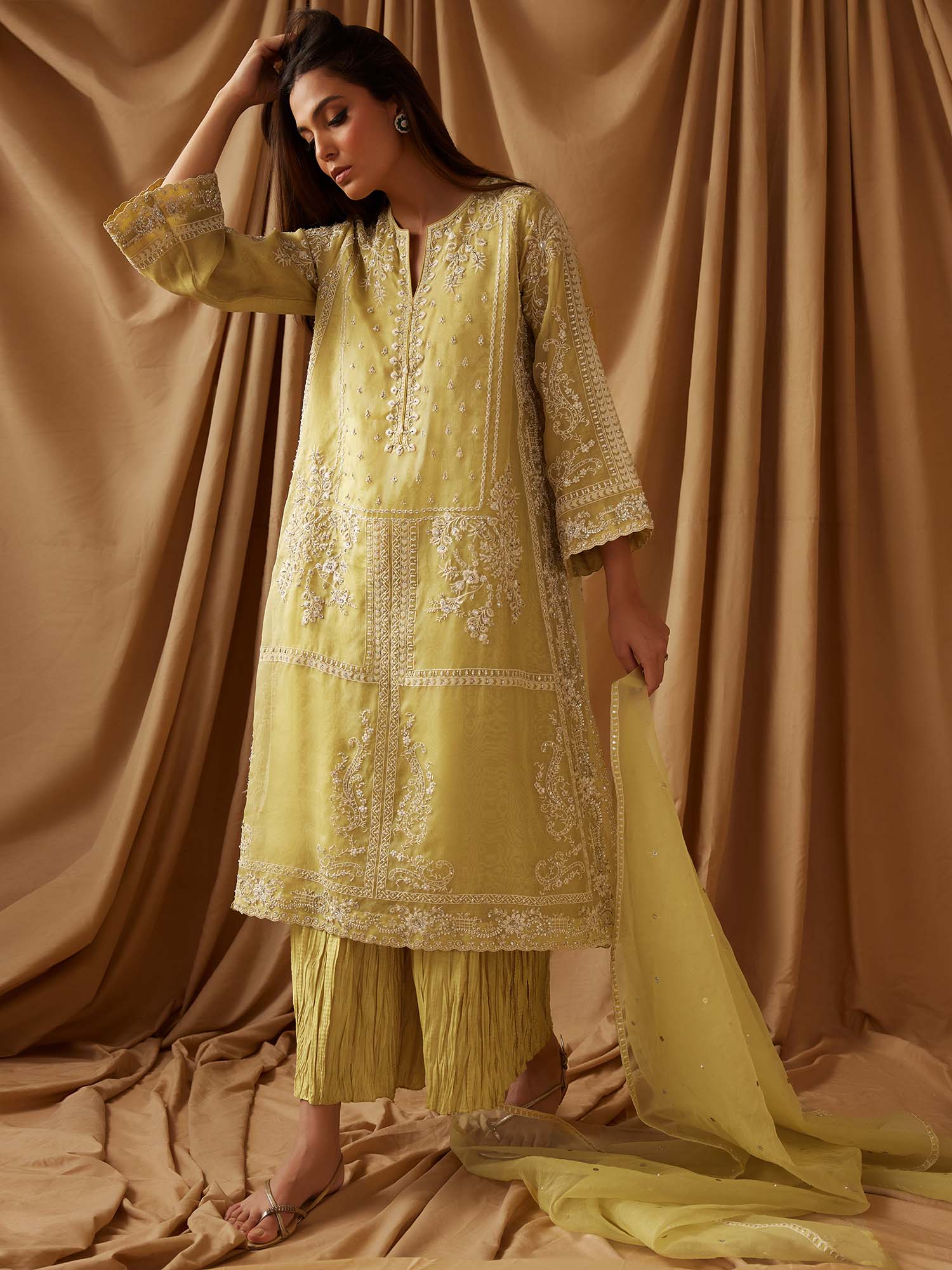 SICILY, CRUSHED IZAAR & DUPATTA - Image 3
