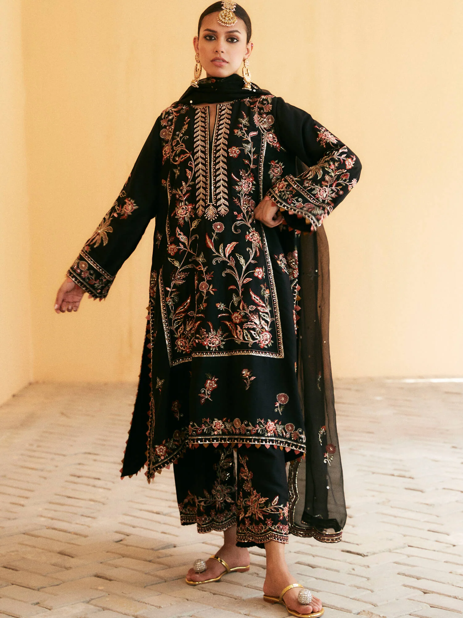 SICILY, IZAAR & DUPATTA