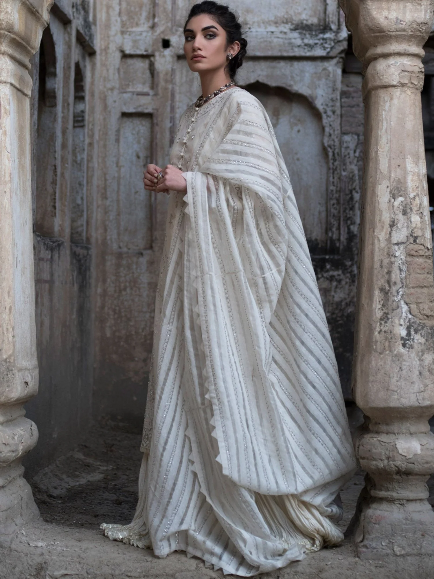 SIDE SLIT - Image 2