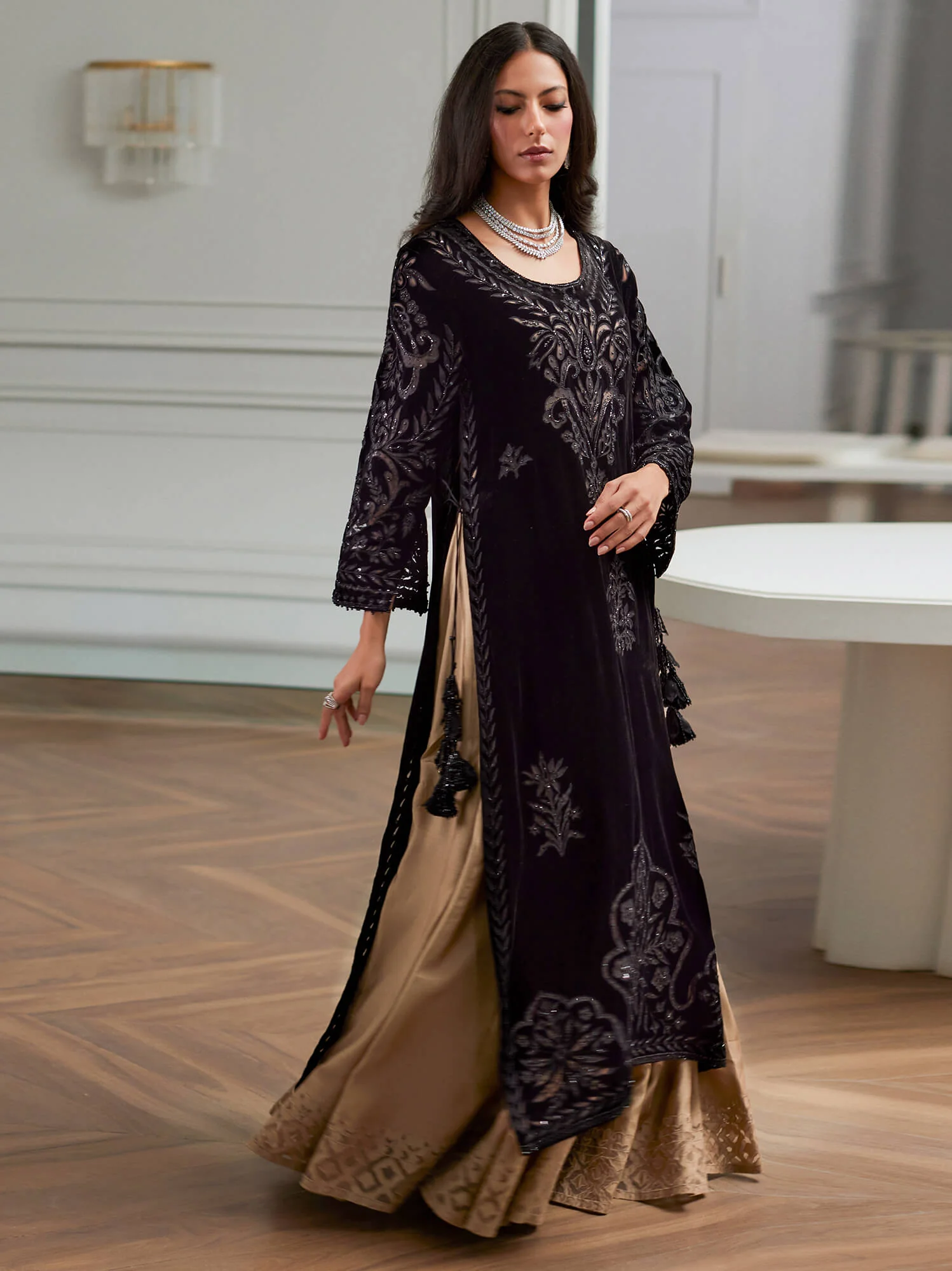 SIDE SLIT & LEHENGA - Image 3
