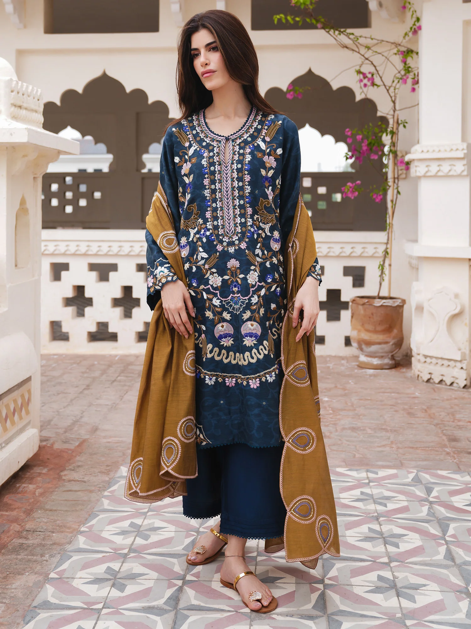 SKINNY MALTA, IZAAR & DUPATTA