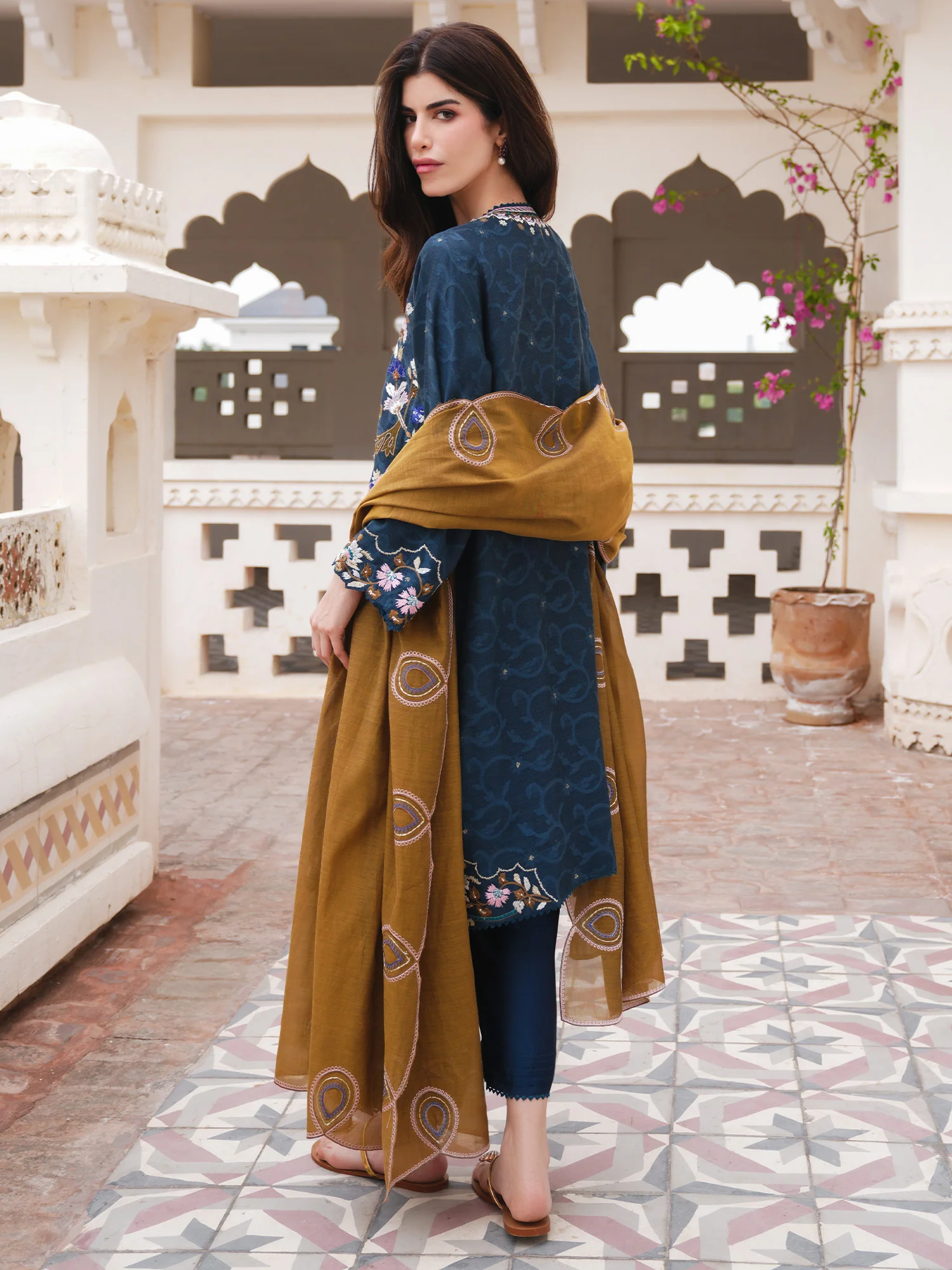 SKINNY MALTA, IZAAR & DUPATTA - Image 4