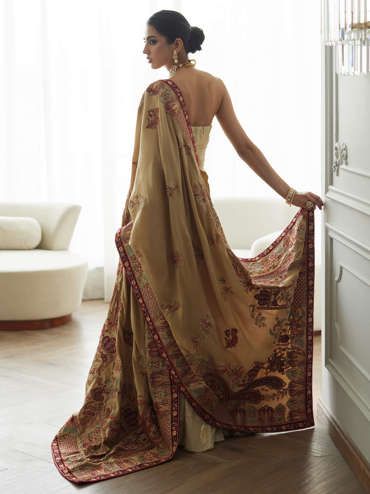 STRAPLESS TOP, CRUSHED GHAGRA & SHAWL - Image 4