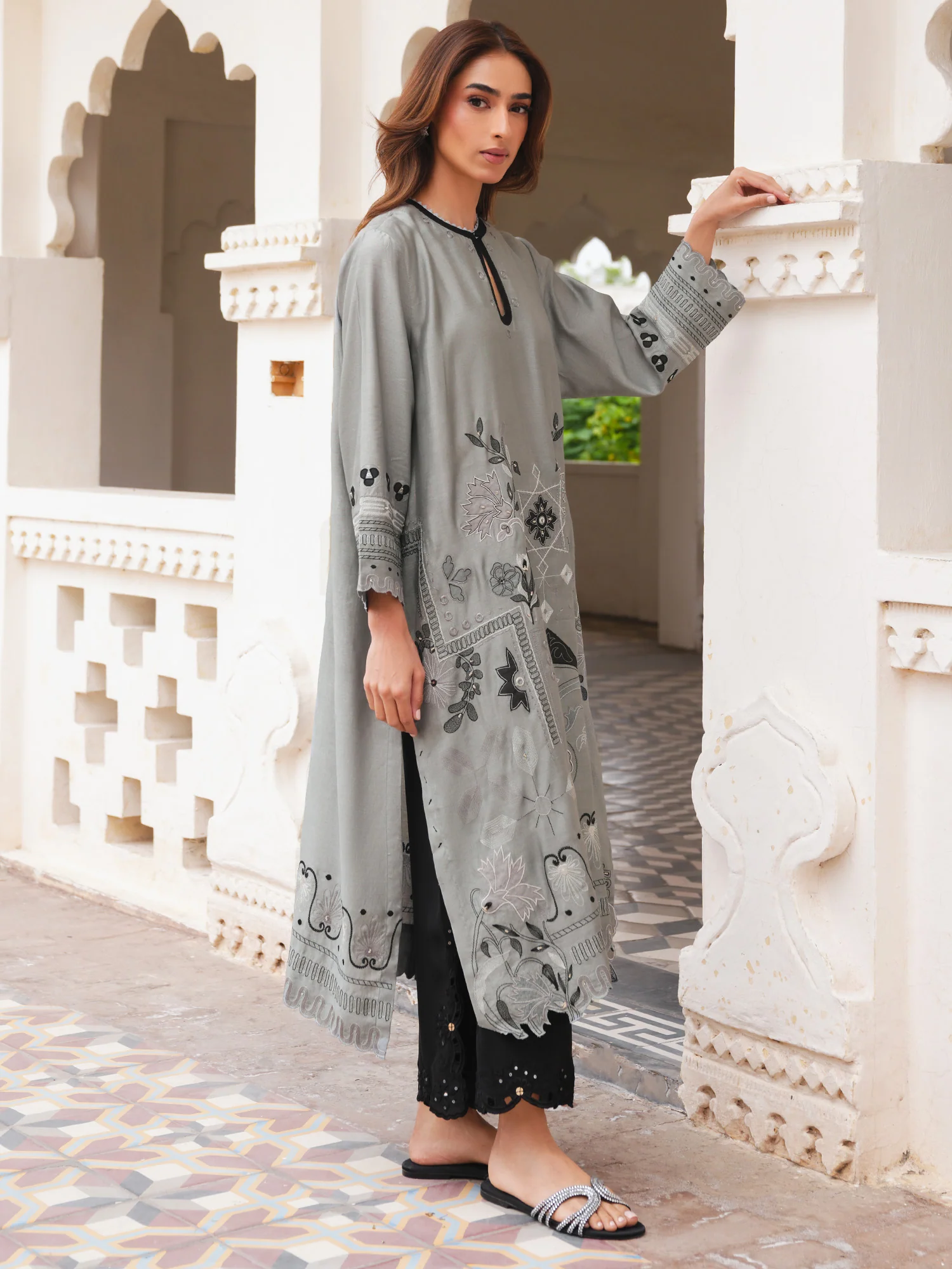 TABU - Image 3