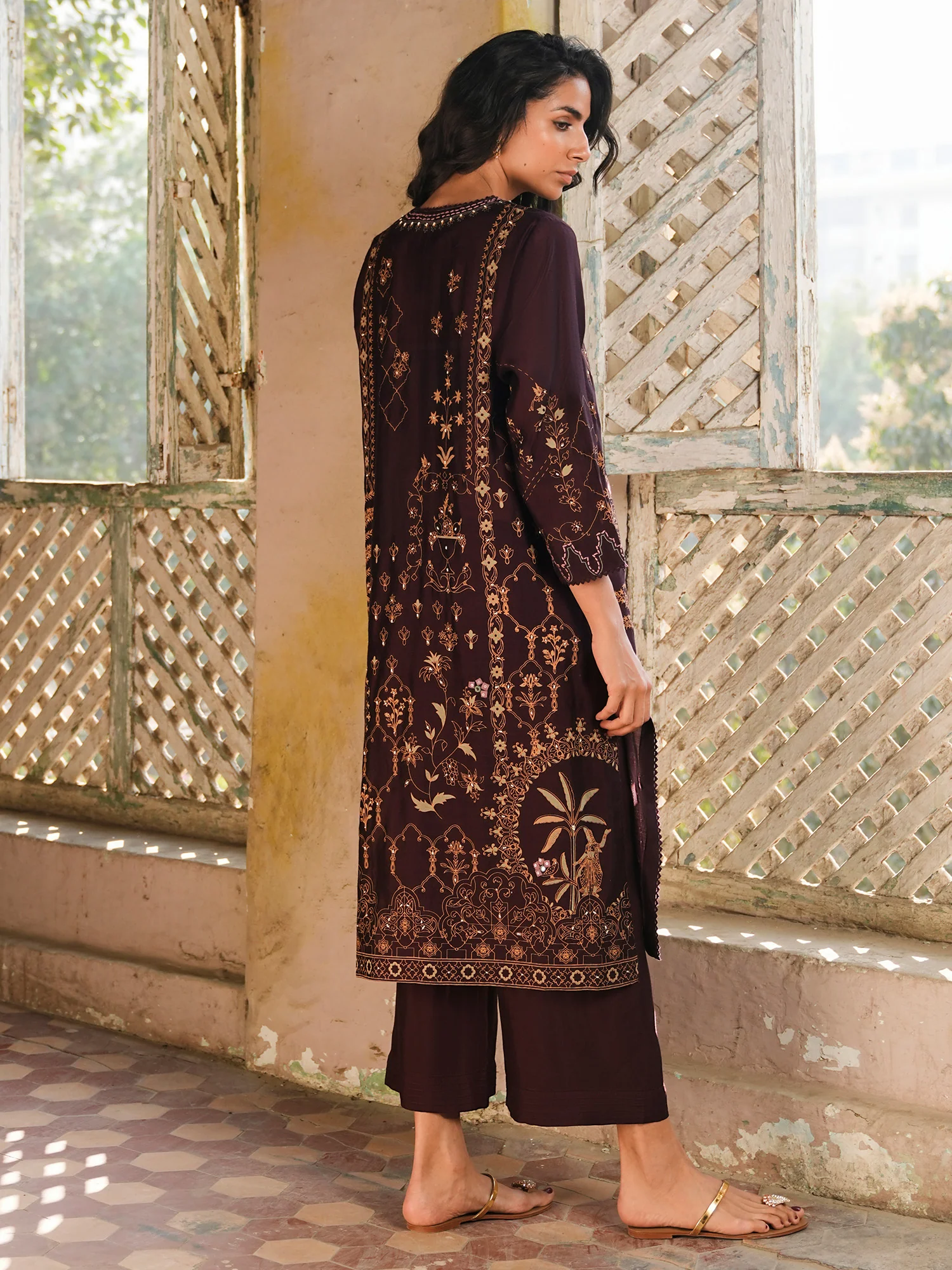 TABU & IZAAR - Image 4