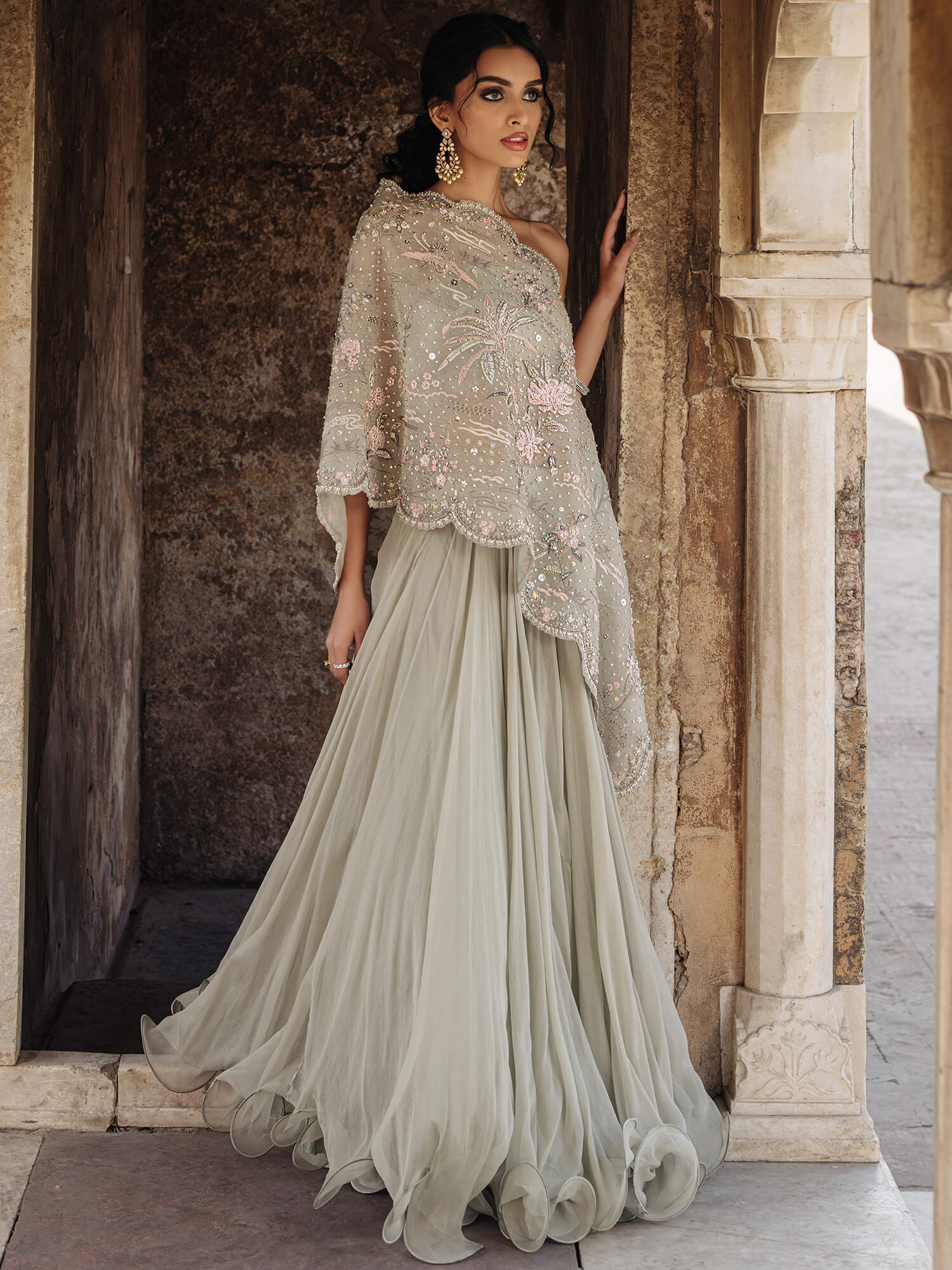 WRAP STOLE & SWIRLY LEHENGA - Image 3