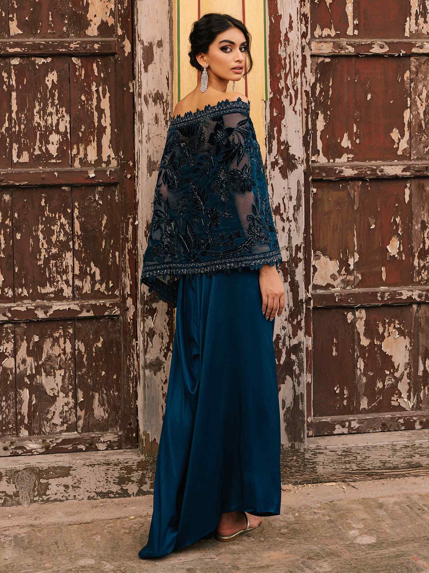 WRAP STOLE & PANTS - Image 3