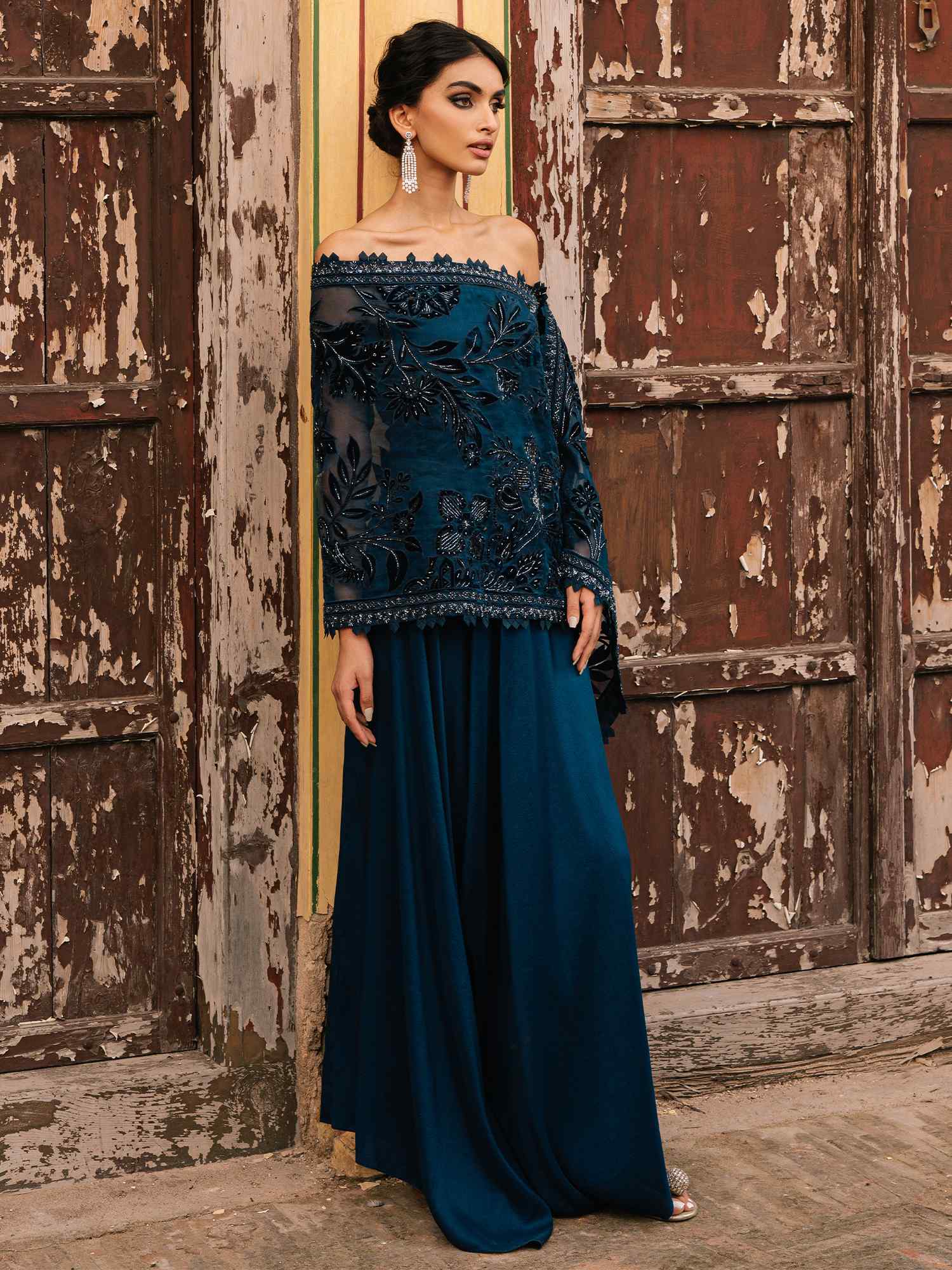 WRAP STOLE & PANTS - Image 4